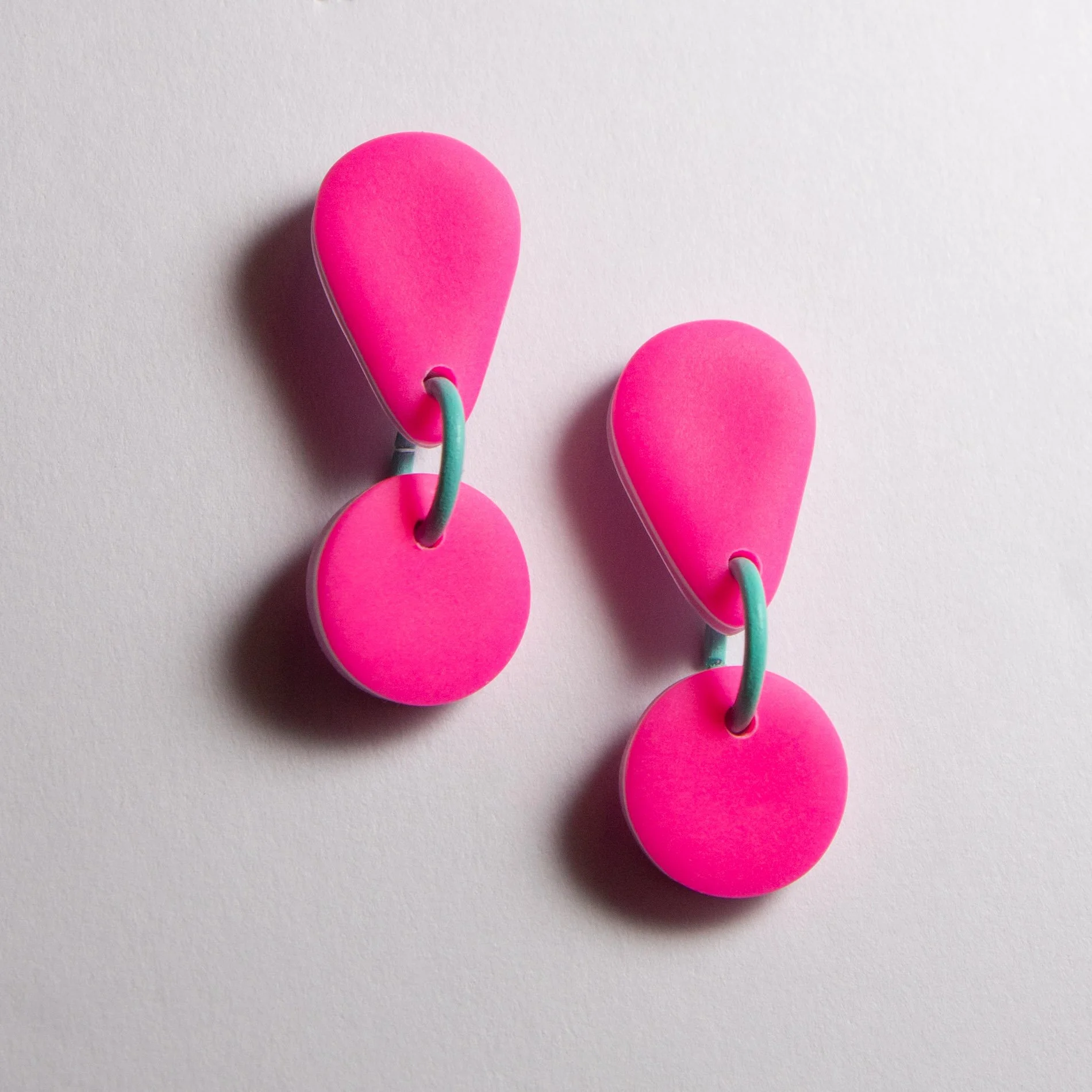 KIKI - Neon Pink