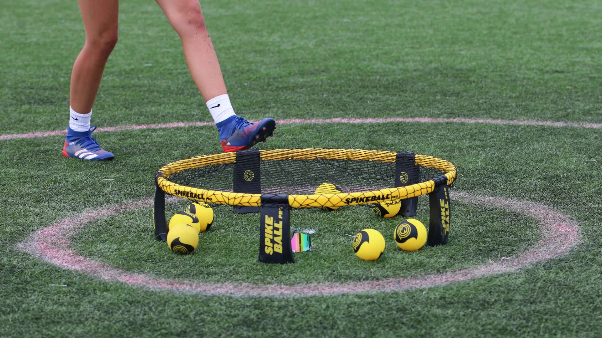 Spikeball: Rules, name, professional leagues and where to play