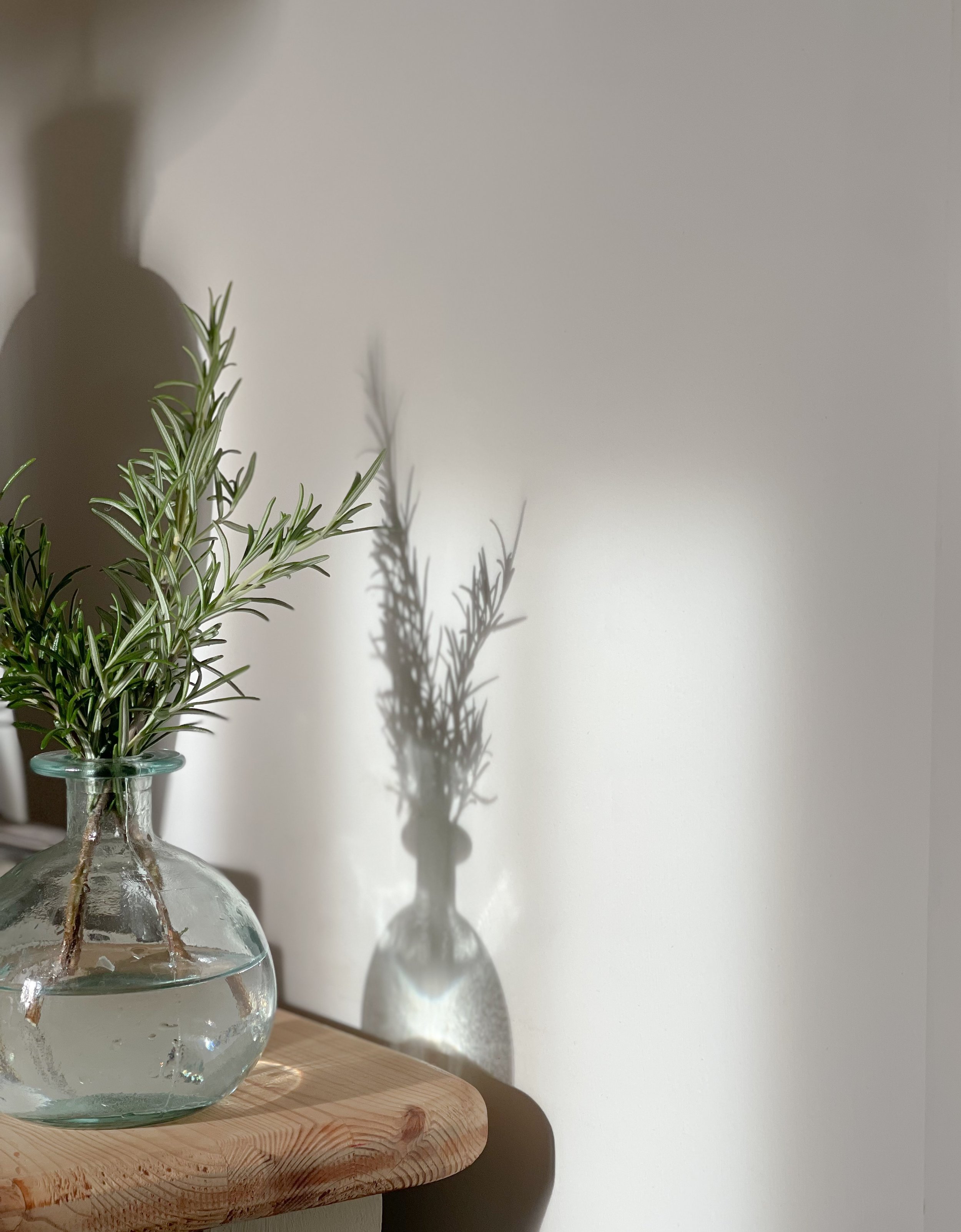 Wide Teardrop Glass Bud Vase