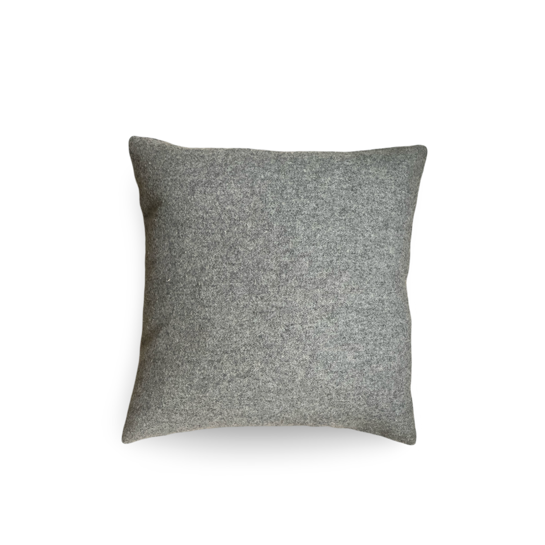 dove grey wool.png