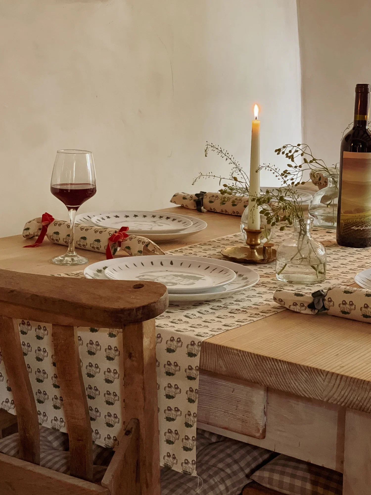 Alterme home handmade table linens in exclusive christmas landrover print