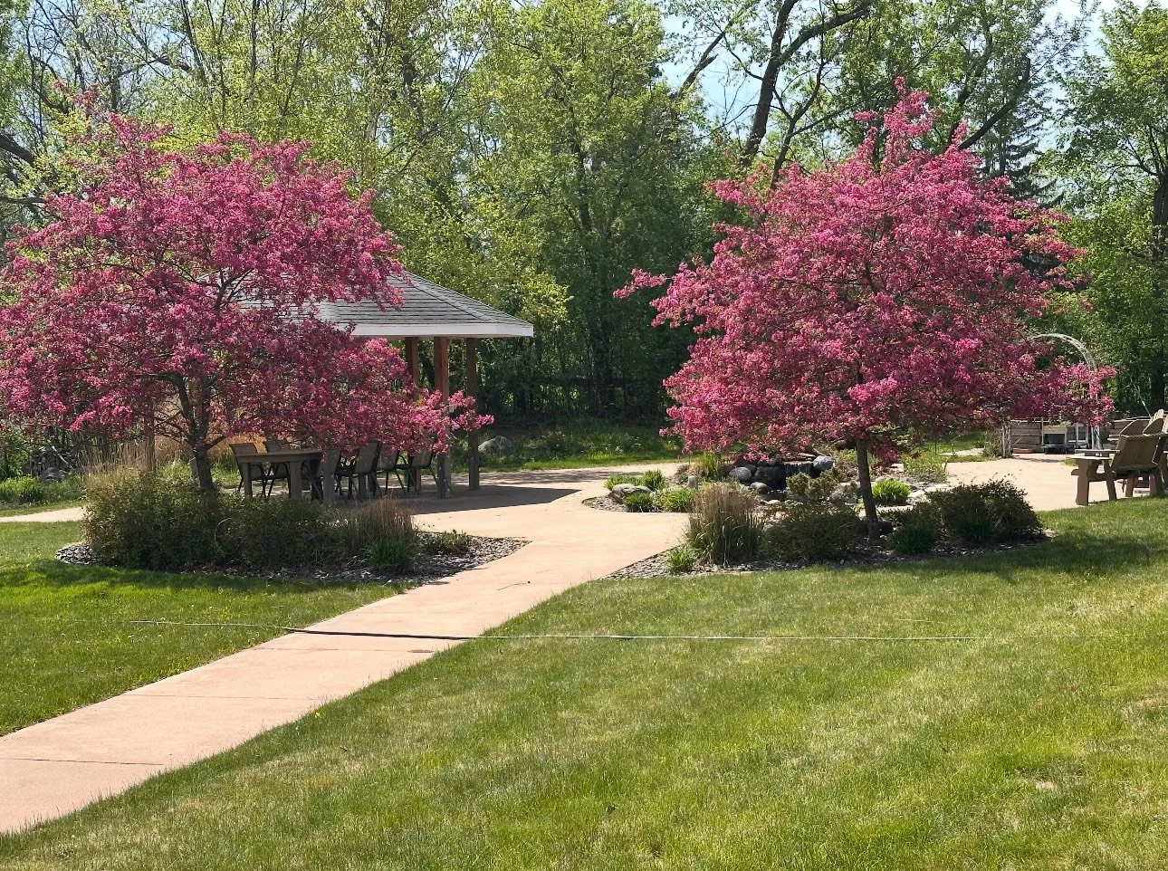 Outside photo 2.jpeg