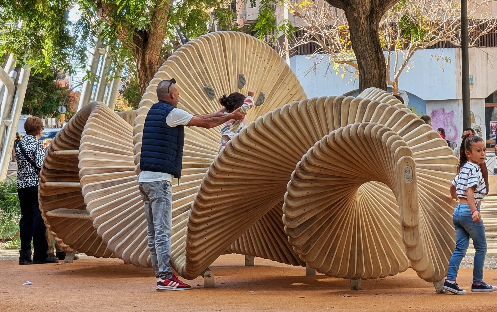 Austricliniano Circulos 4.jpg