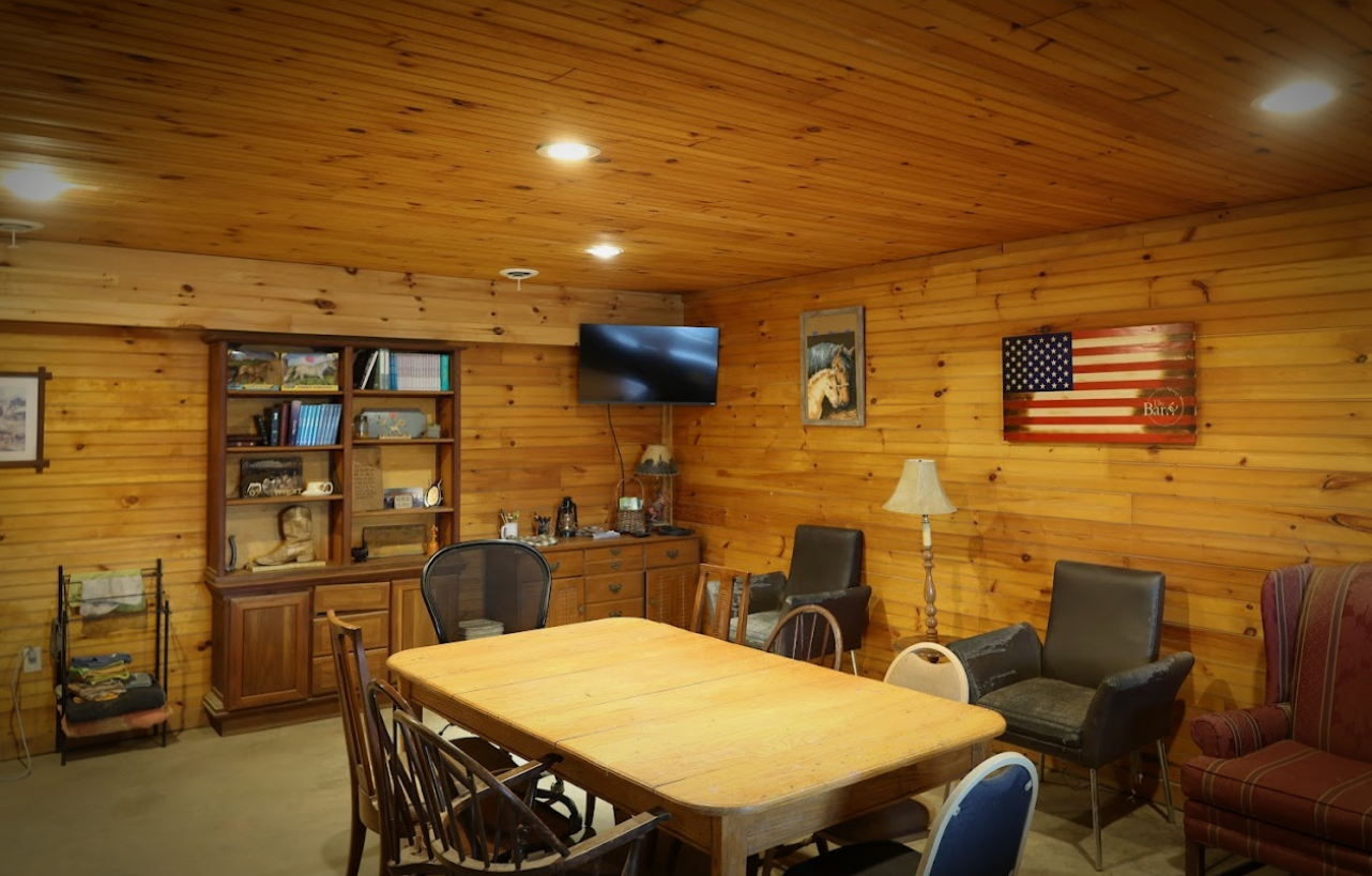Trail Riding barn wellsboro Pennsylvania.png