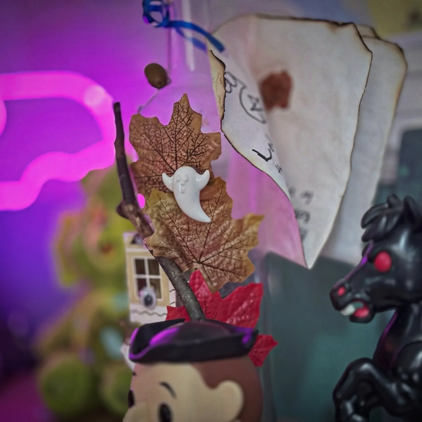 Every time I do a market like @needful_things_nl or @trashpandaevents, @charmervs_ brings me a spell bottle. 
🪄🎃