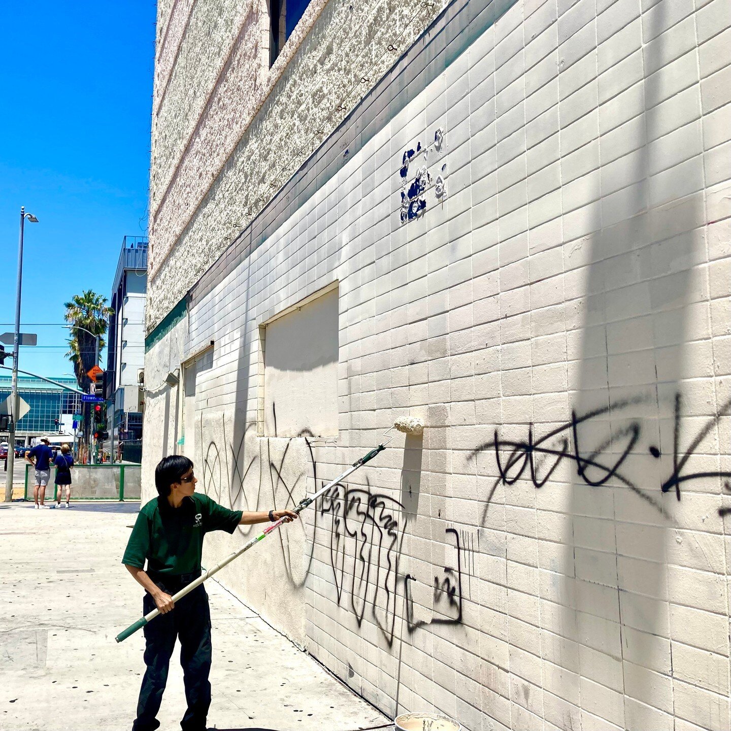 Last week clean &amp; safe ambassadors removed 2,161 square feet of graffiti (and 119 stickers) from the public right of way. Follow the link in our bio to download and save our dispatch contact card &ndash; and keep sending in your requests. 💻 #tra