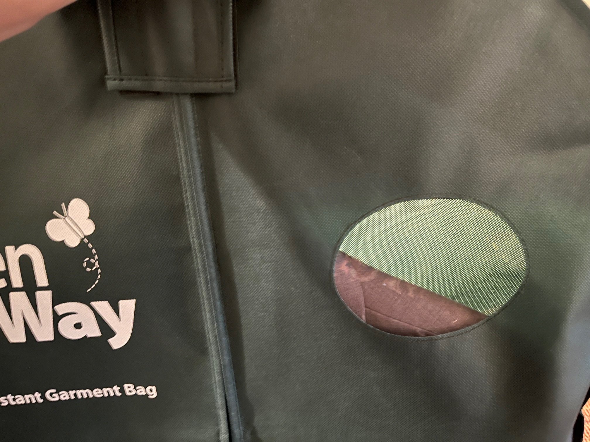Garment Bag 2.jpg
