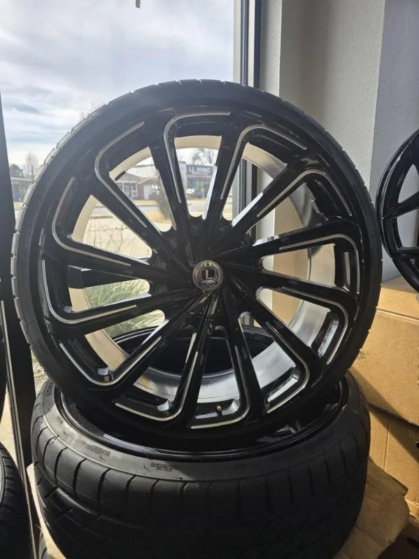 24" Luxx 22 Set (USED)