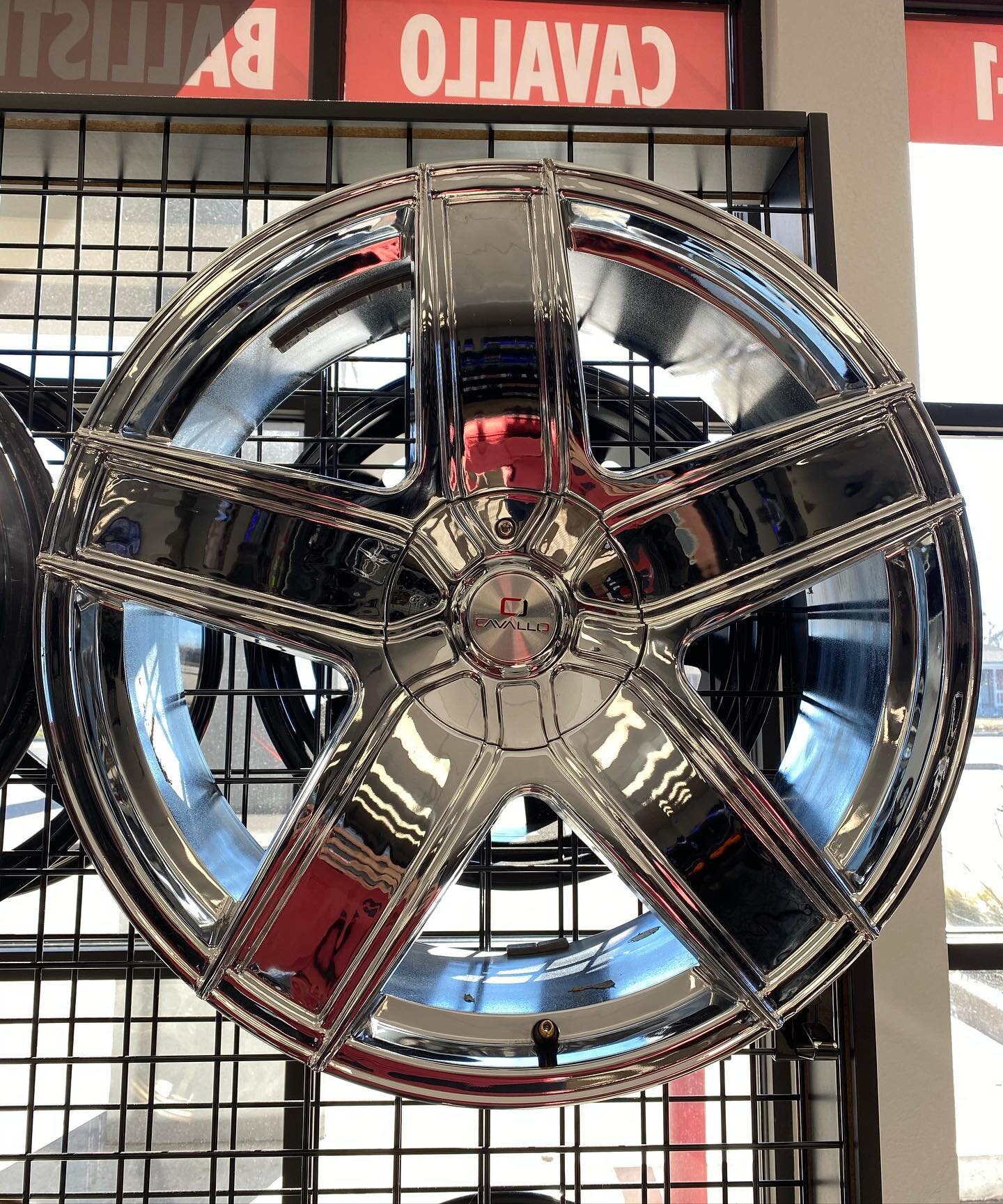 22&rdquo; Chrome Cavallos!!! And just $5 down with us. Get these installed on your vehicle today!!! #chromerims #okc
.
.
.
.
.
.
.
.
.
.
#cavallo #cavallorims #chromerims #chromewheels #22inch #22inchrims #oklahomacity #rimsforsale #wheelsforsale #us