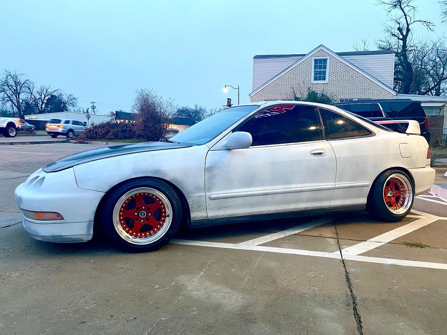 Check out these @spec1wheels red and gold star rims on this #acuraintegra 
Come get some new rims with that $5 bill you got in your Christmas stocking😉. Just $5 down for a set! #spec1wheels #redrims #redwheels #starwheels #acura
