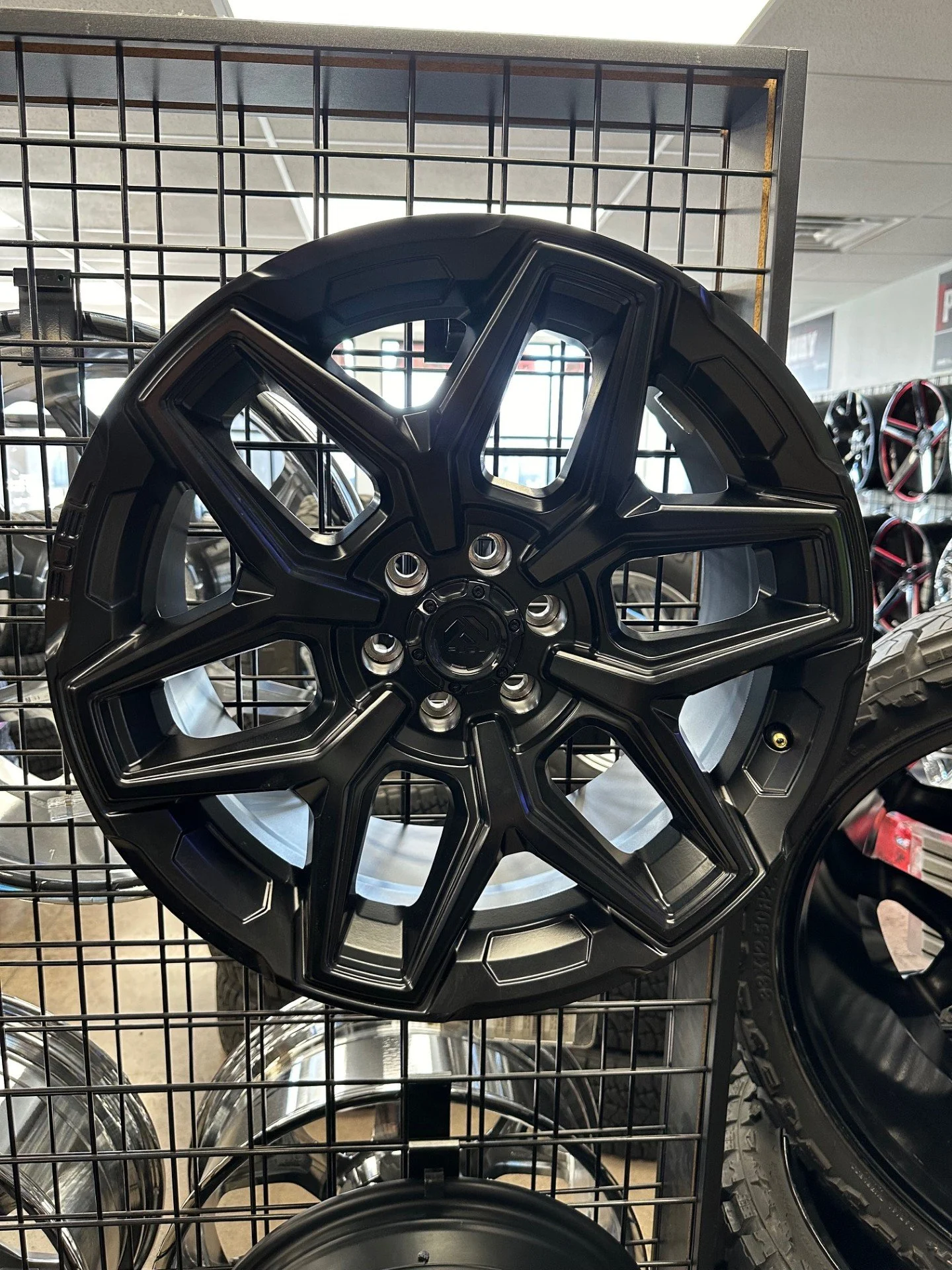 18" Fuel 854 Set (USED)