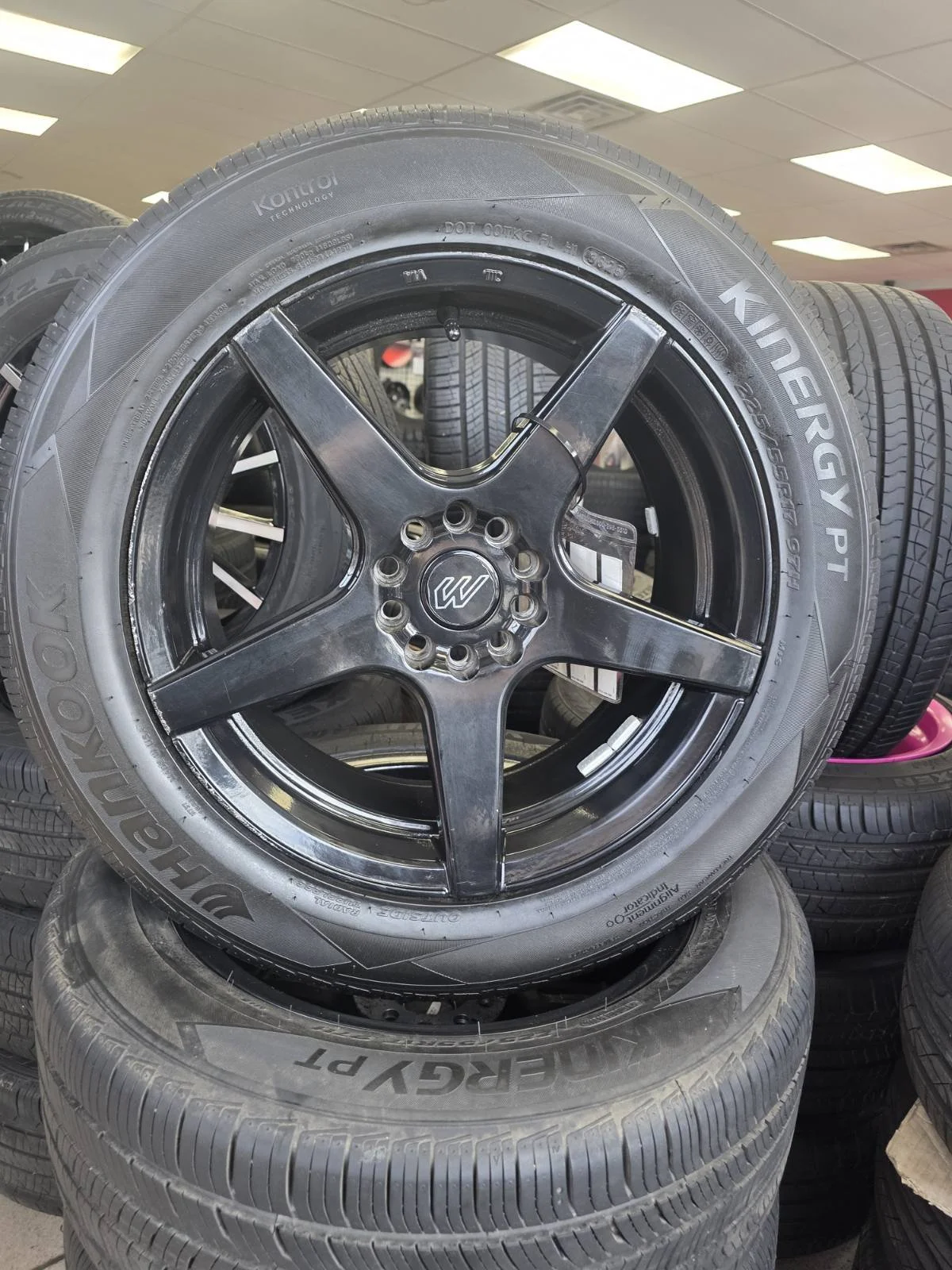 17" Mach Performance 52 Set (USED)