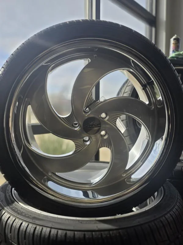 22" Staggered Retro 5 Set (USED)