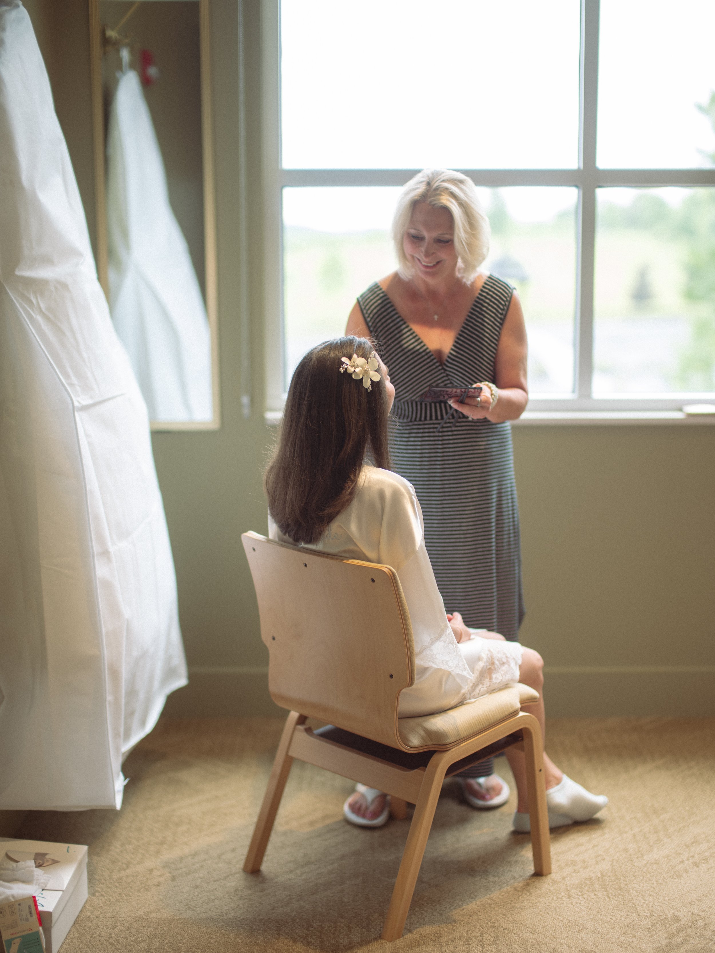 01.1-GettingReady-WEB-FaithNick-.003_260627_gfx_christian, getting-ready, Pennsylvania, Pittsburgh, Sneak Peaks, Summer, Wedding-.jpg