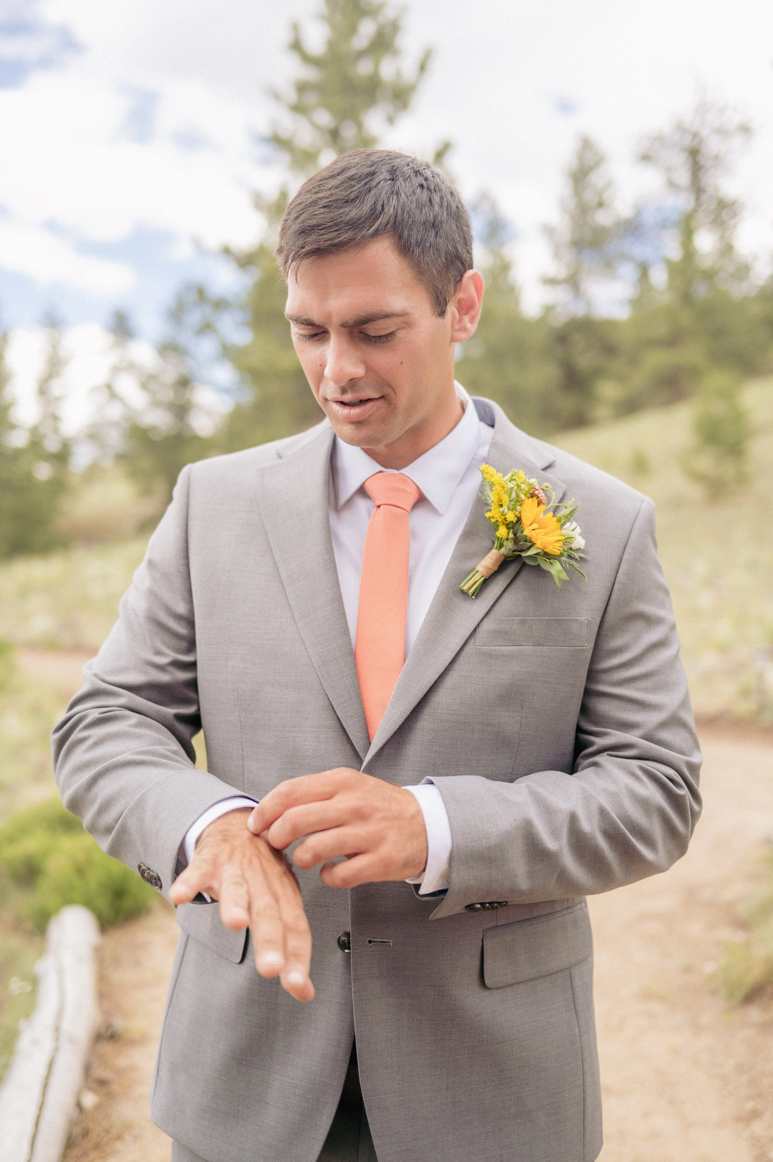 240629_wedding-erickcaileigh-gettingready-web_6.jpg