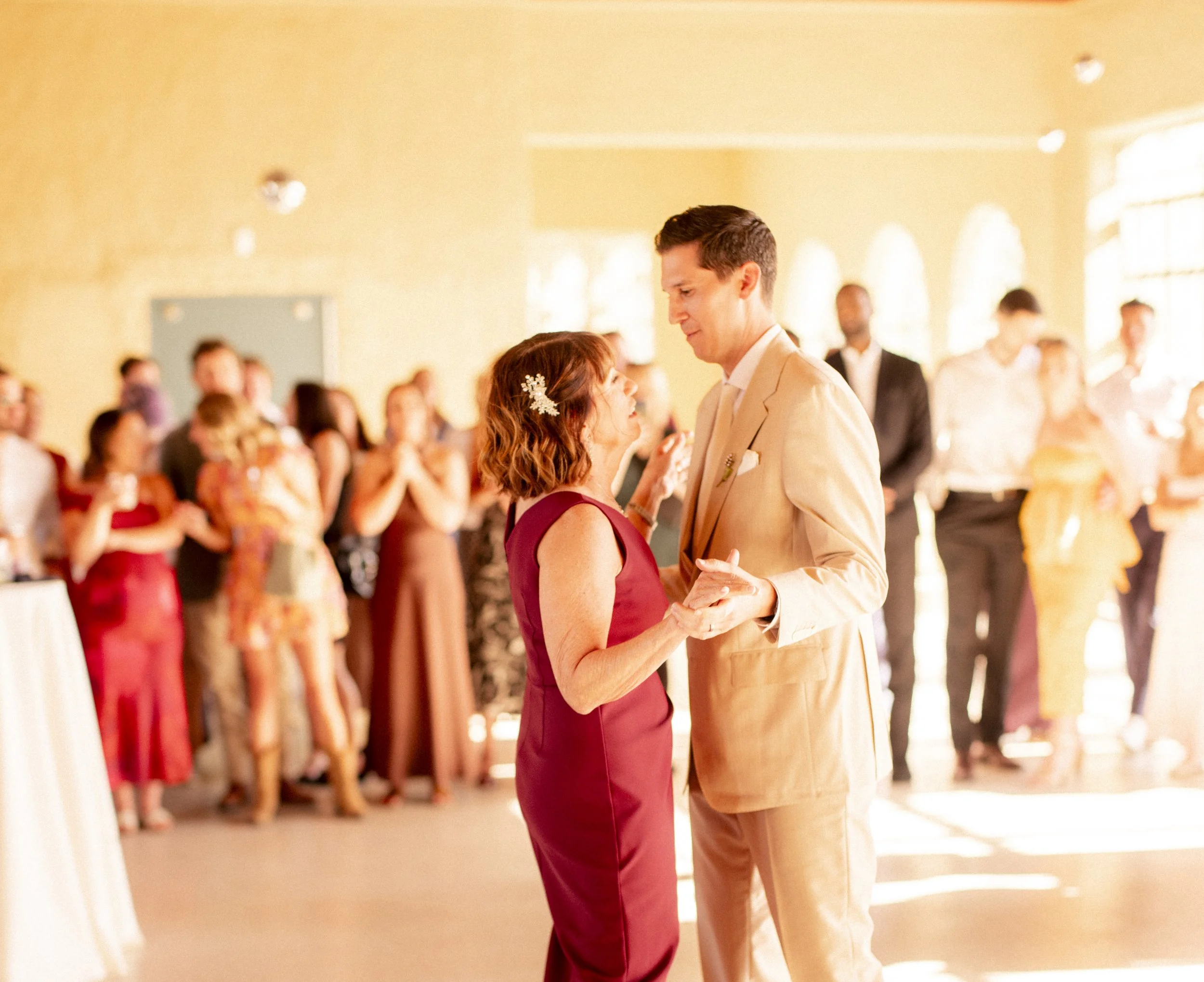 4.2-FormalDances.023_260613-gfx.AlisonTrent-01558_american, Colorado, Denver, East Coast, Formal Dances, Summer, Wedding-.jpg