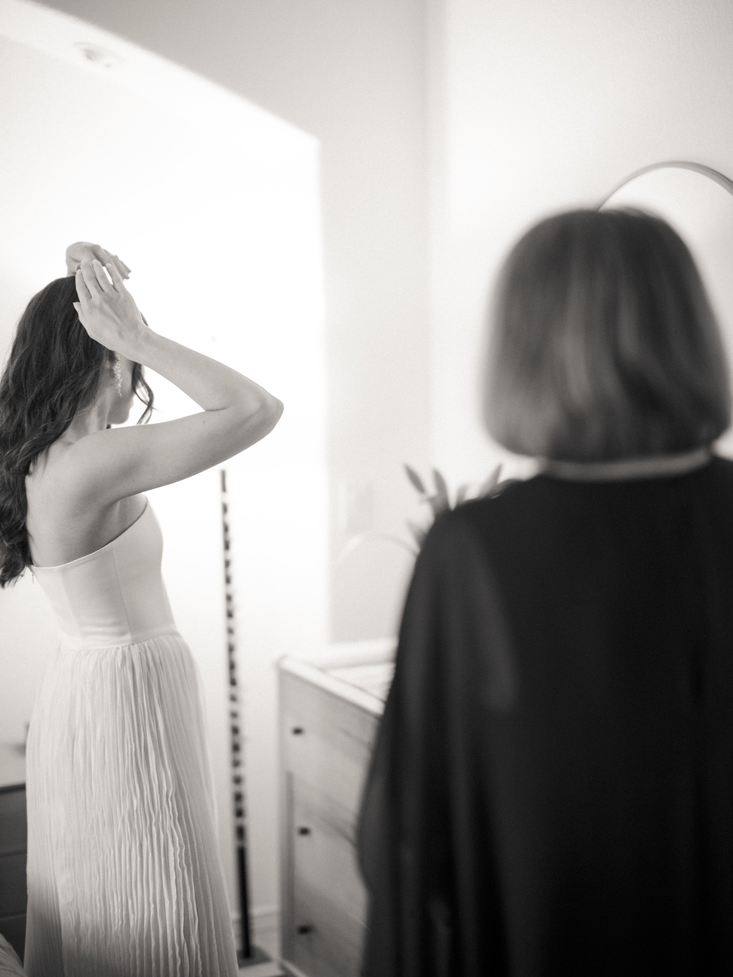 1.1_gettingready.022_260613-gfx.AlisonTrent-00993_american, Bride, Colorado, Denver, getting-ready, Summer, Wedding-.jpg