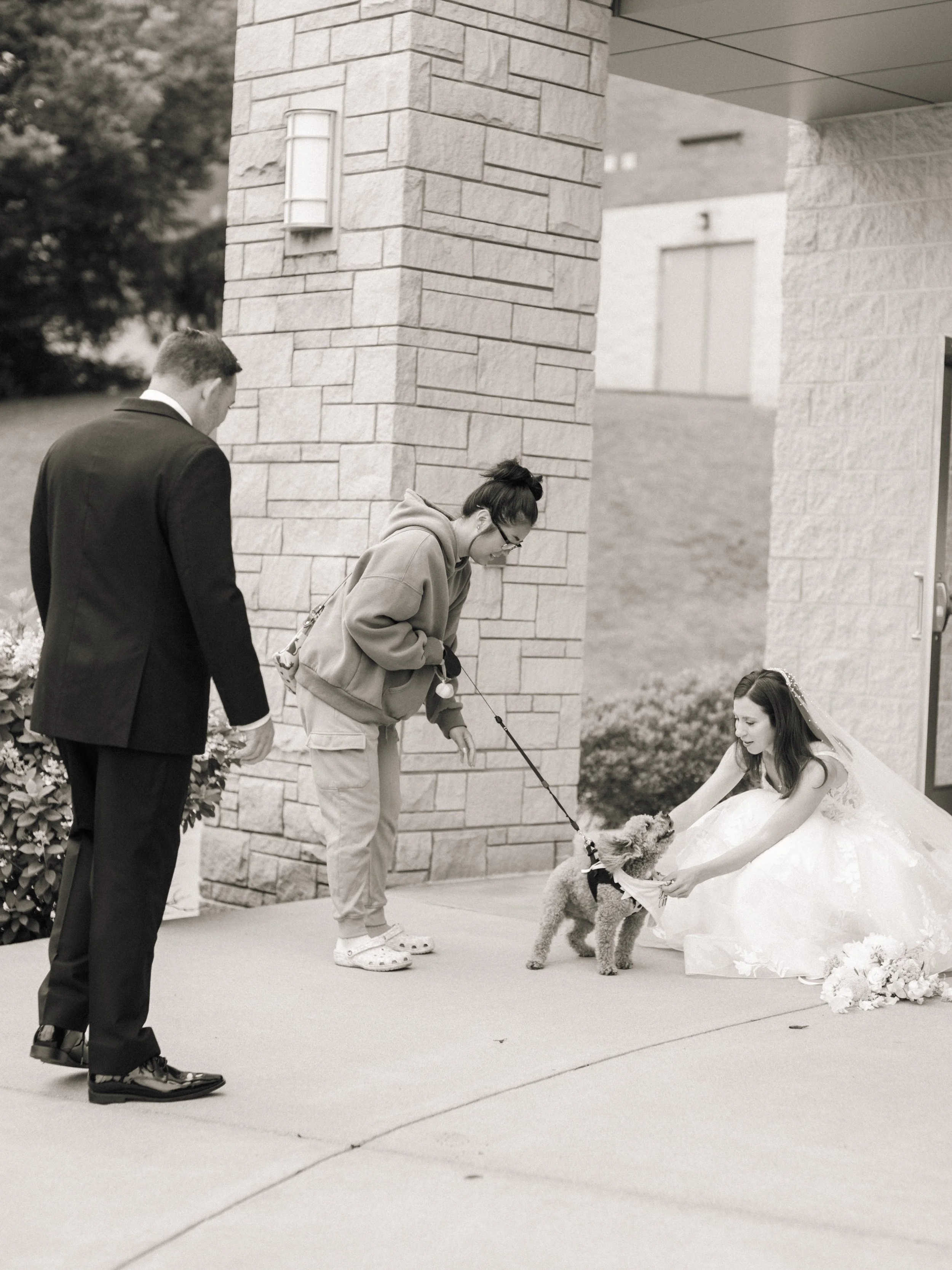 03.1-portraits-WEB-FaithNick-.012_260627_gfx_christian, Couple, Dogs, Pennsylvania, Pittsburgh, portraits, Summer, Wedding-.jpg