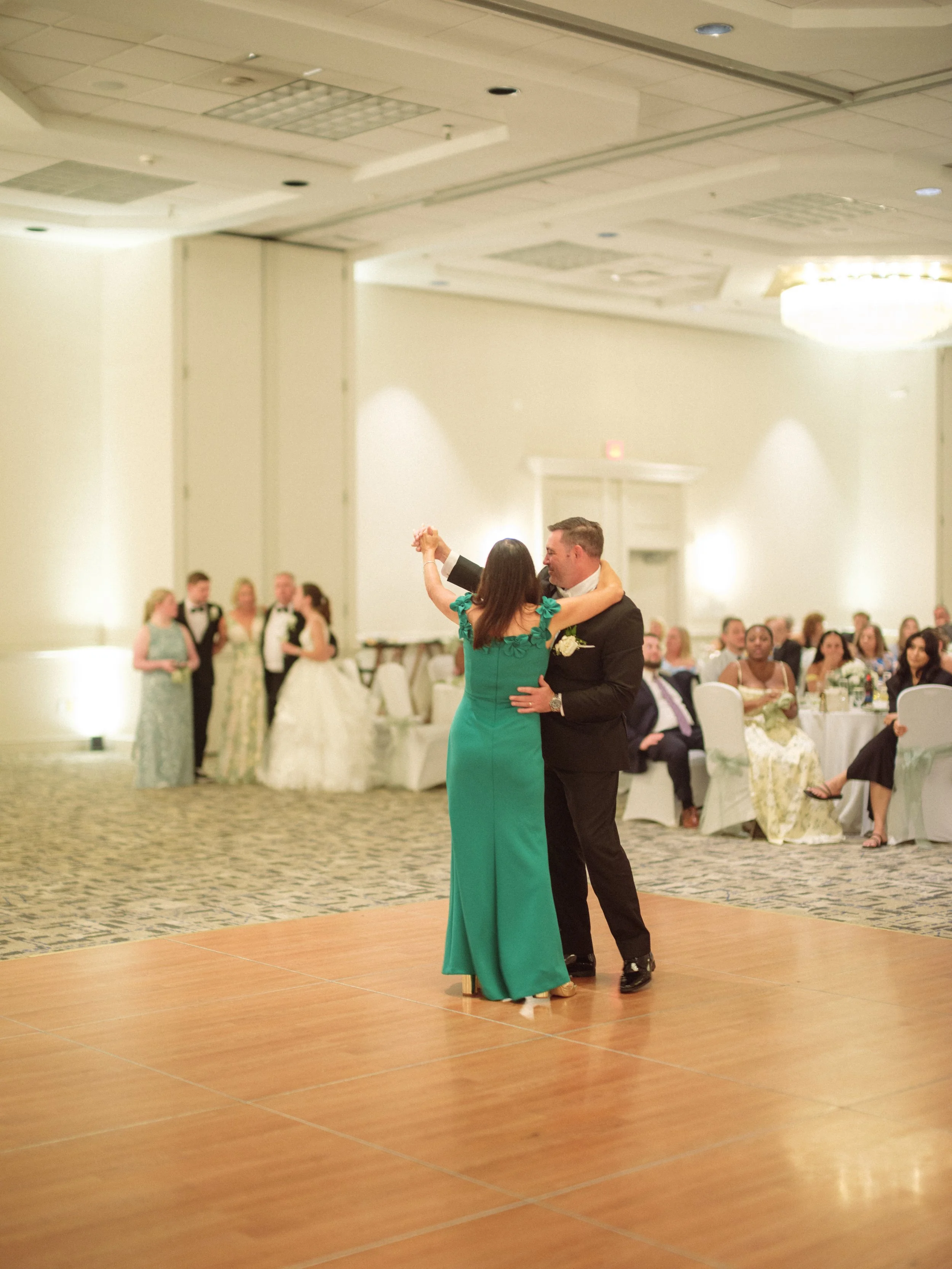 04.4-formalDances-WEB-FaithNick-.022_260627_gfx_christian, Mom-Son, Pennsylvania, Pittsburgh, Summer, Wedding-.jpg