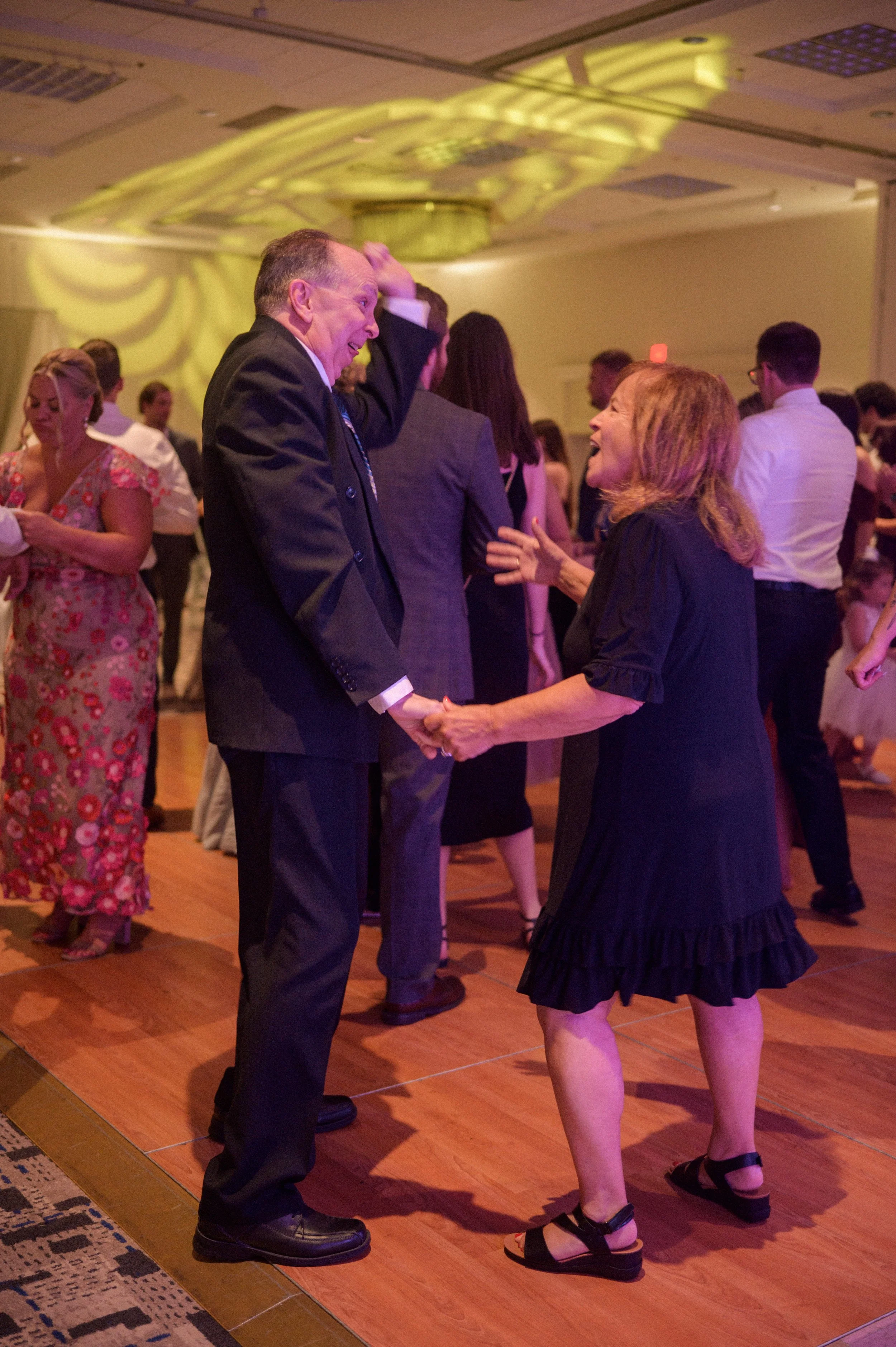 04.5-openDance-WEB-FaithNick-.074_260627_z6ii_christian, Open Dancing, Pennsylvania, Pittsburgh, Summer, Wedding-.jpg