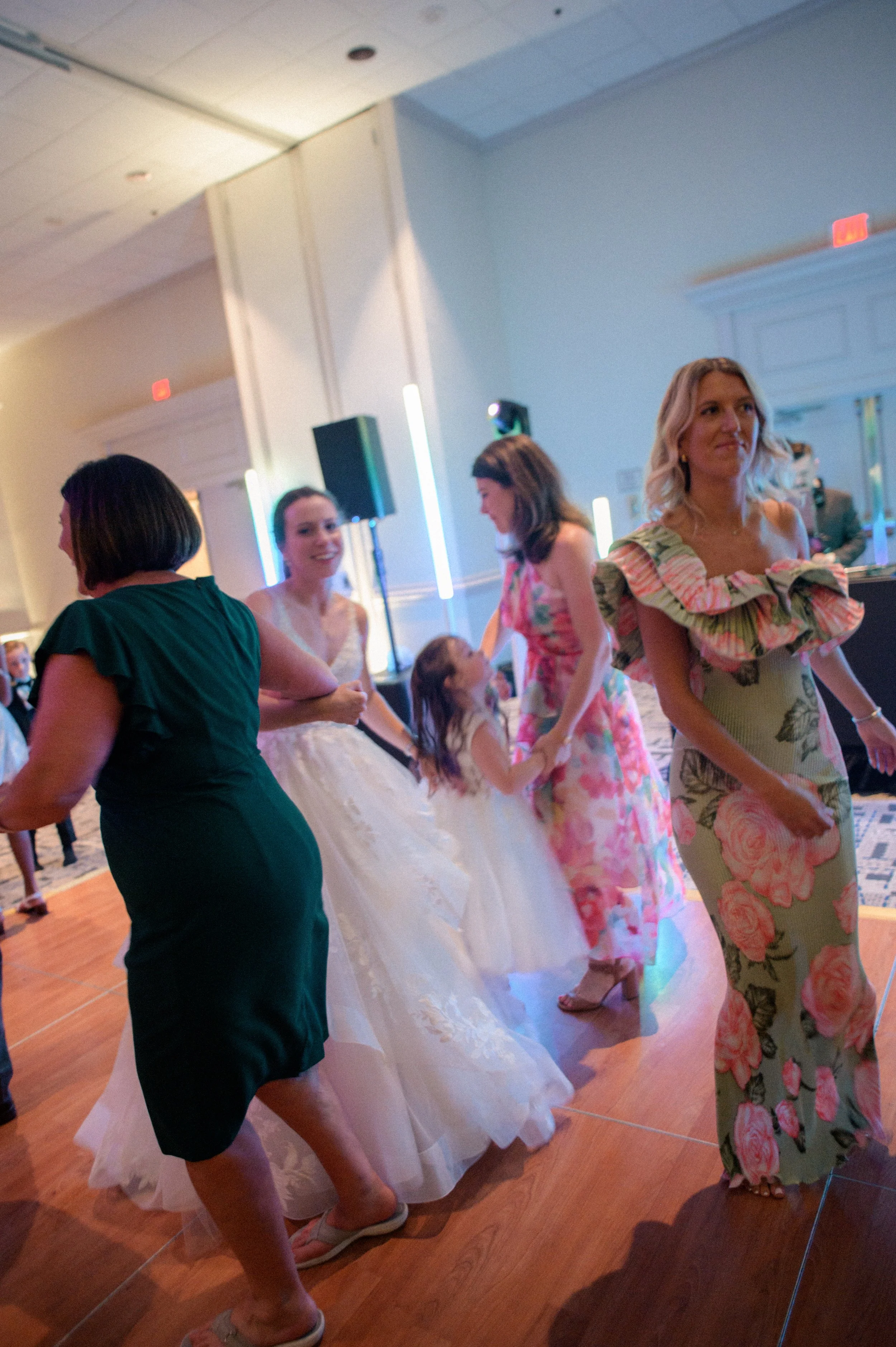 04.5-openDance-WEB-FaithNick-.117_260627_z6ii_christian, Open Dancing, Pennsylvania, Pittsburgh, Summer, Wedding-.jpg