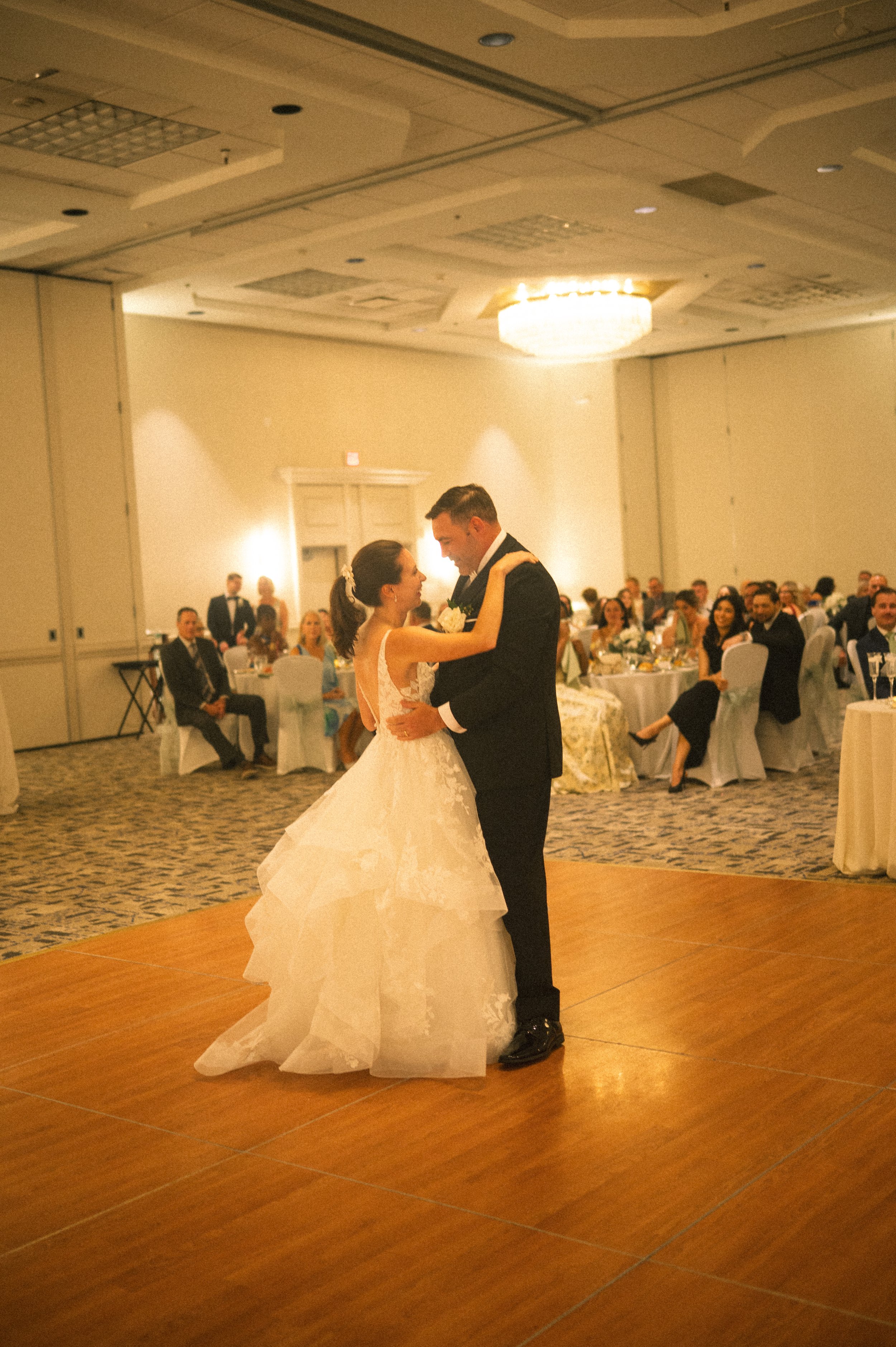 00.0-sneaks-WEB-FaithNick-.057_260627_Pennsylvania, Pittsburgh, Sneak Peaks, Summer, Wedding-.jpg