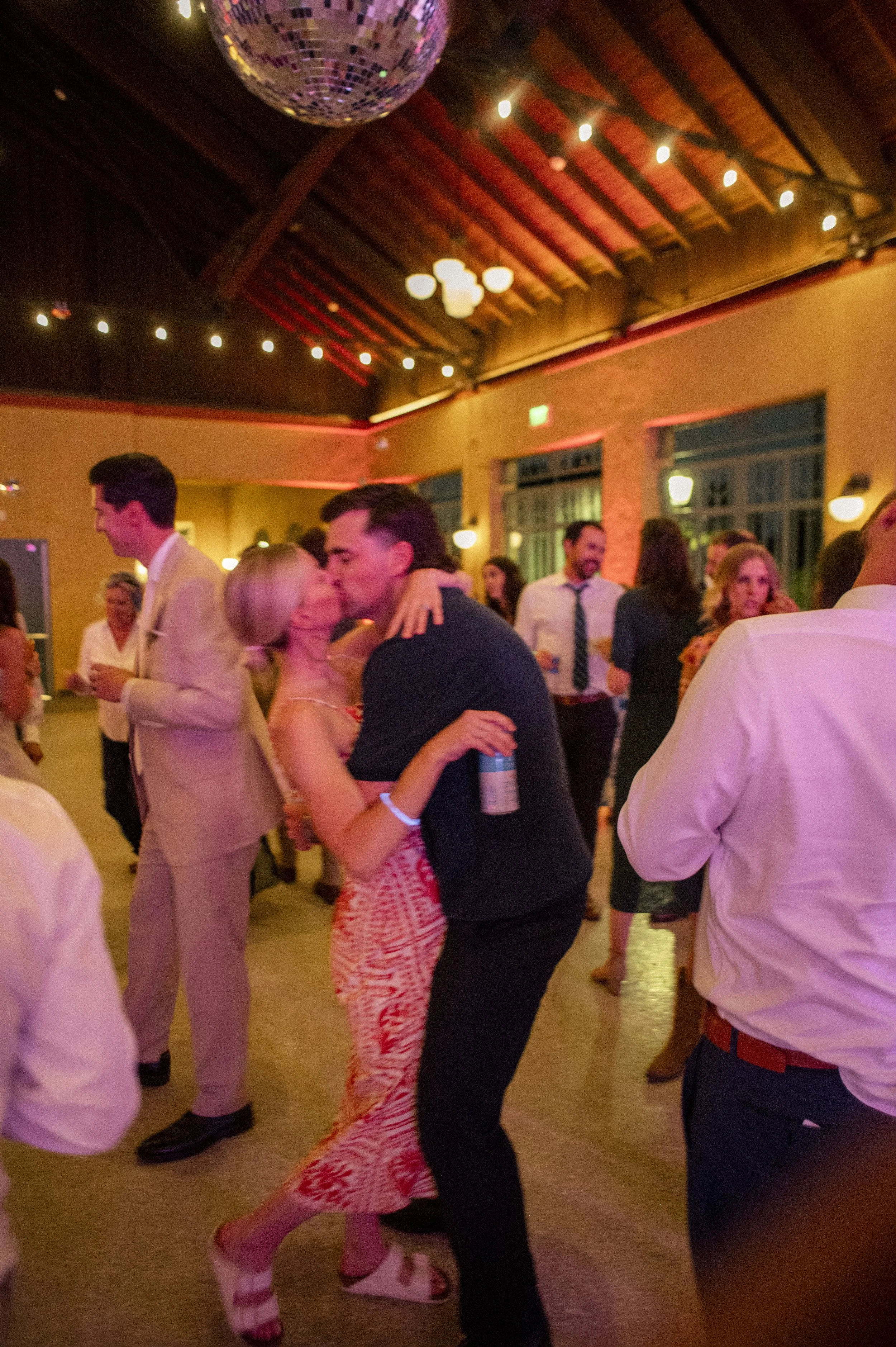 4.4-OpenDancing.177_260613-z6ii.AlisonTrent-03538_american, Colorado, Denver, Open Dancing, Summer, Wedding-.jpg