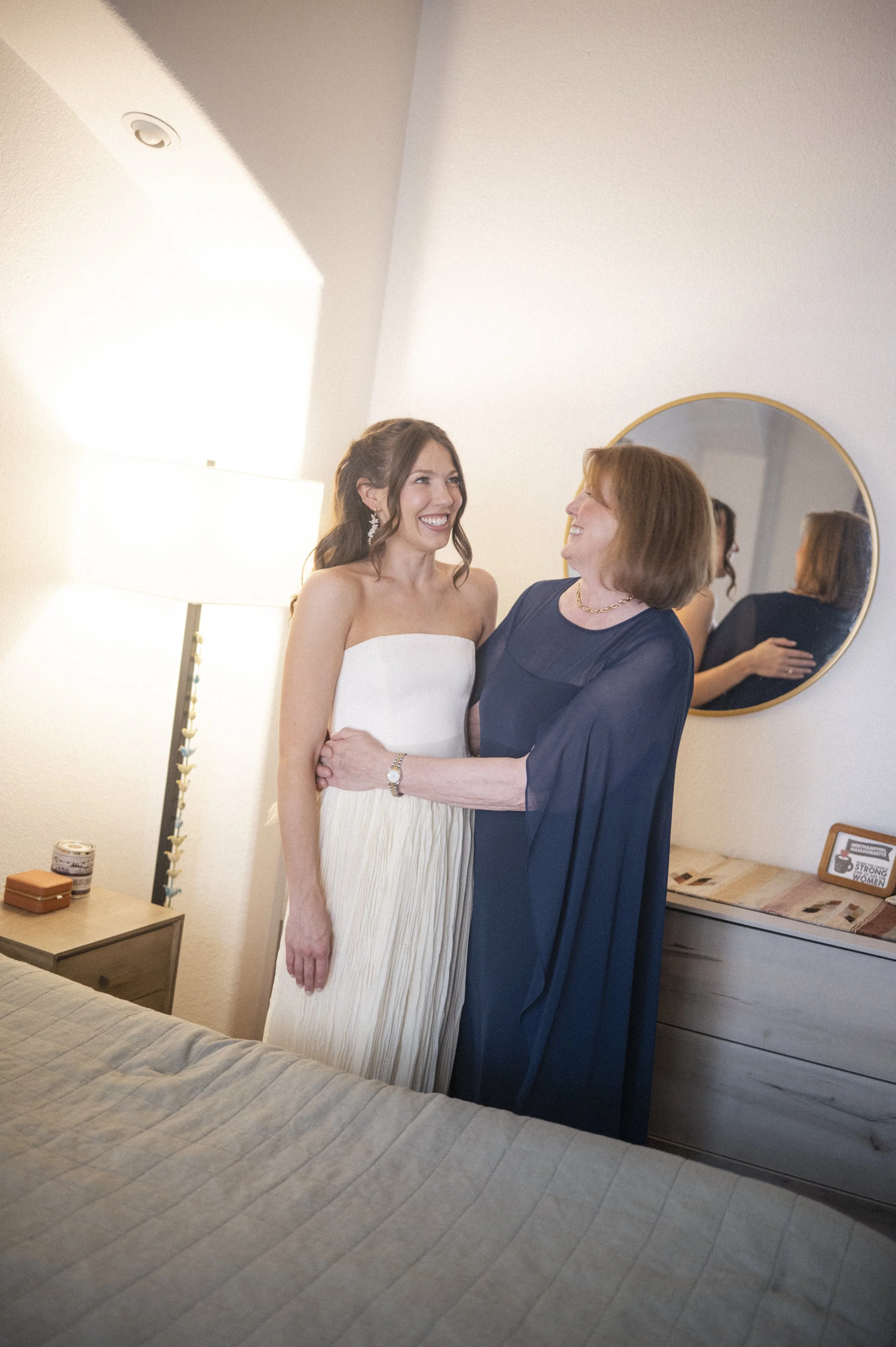 1.1_gettingready.018_260613-z6ii.AlisonTrent-02356_american, Bride, Colorado, Denver, getting-ready, Summer, Wedding-.jpg