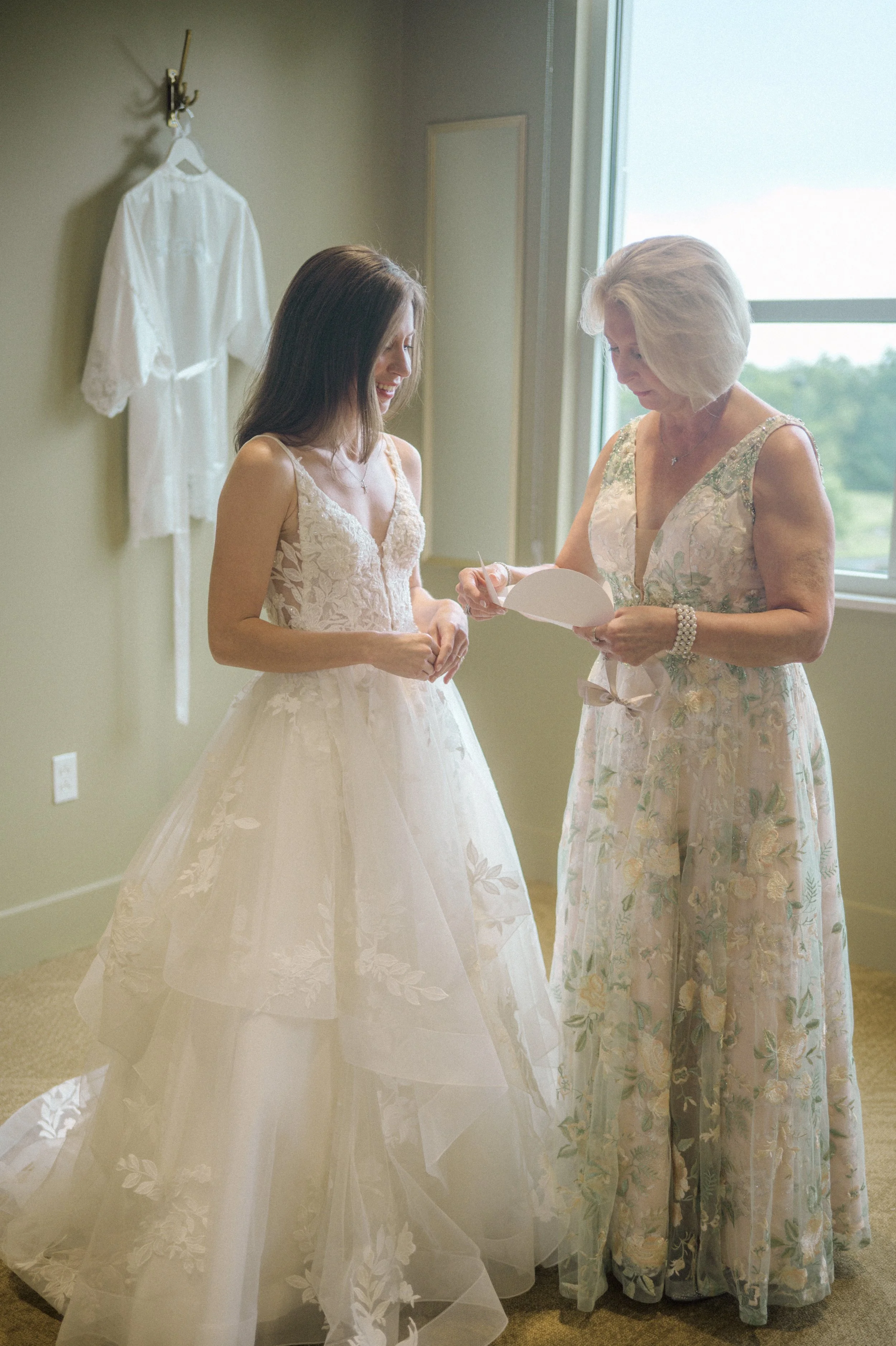 01.1-GettingReady-WEB-FaithNick-.017_260627_z6ii_christian, getting-ready, Pennsylvania, Pittsburgh, Summer, Wedding-.jpg