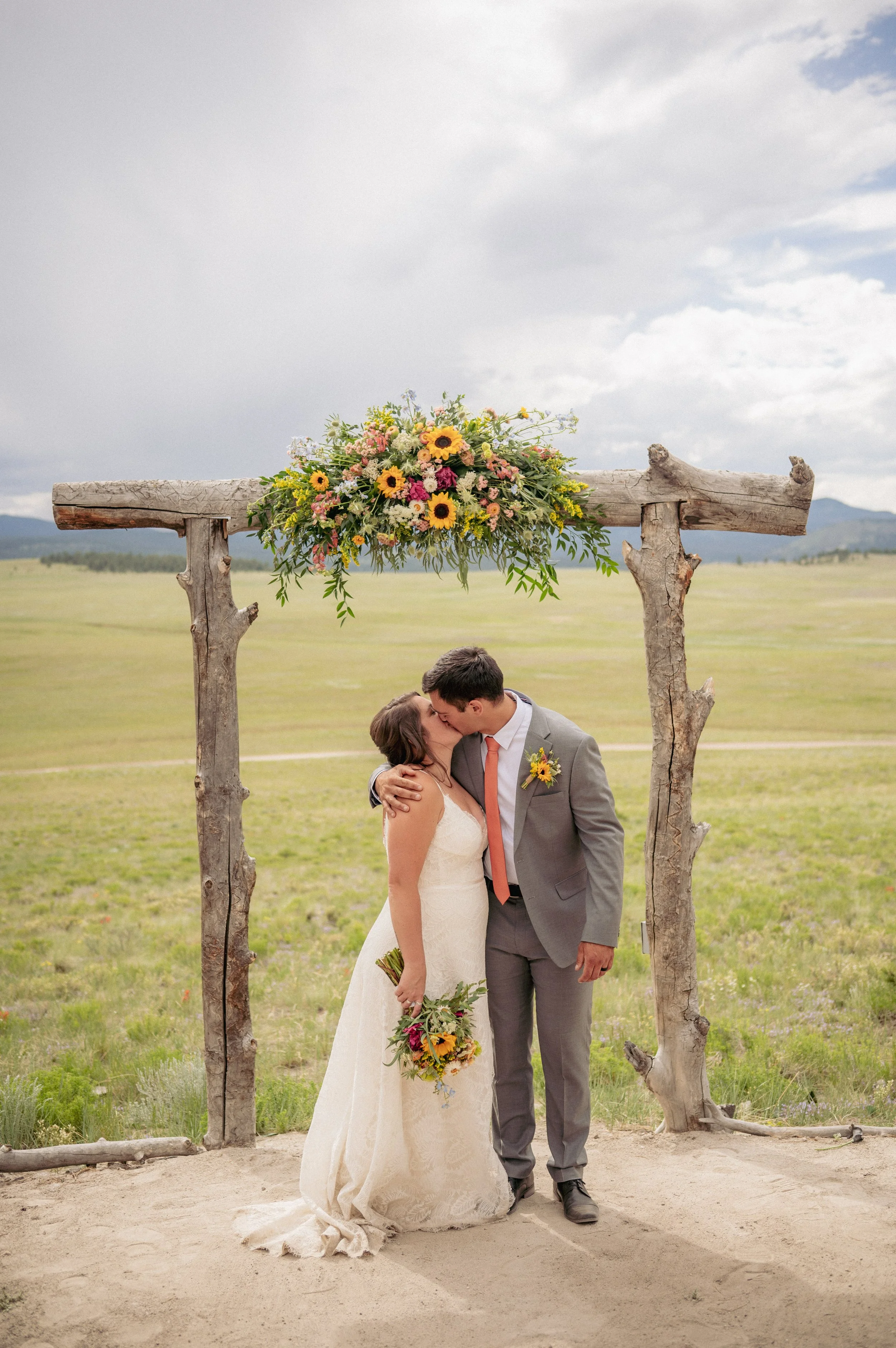 240629_240629_wedding-erickcaileigh-portraits-colorado-ranch-web_4.jpg