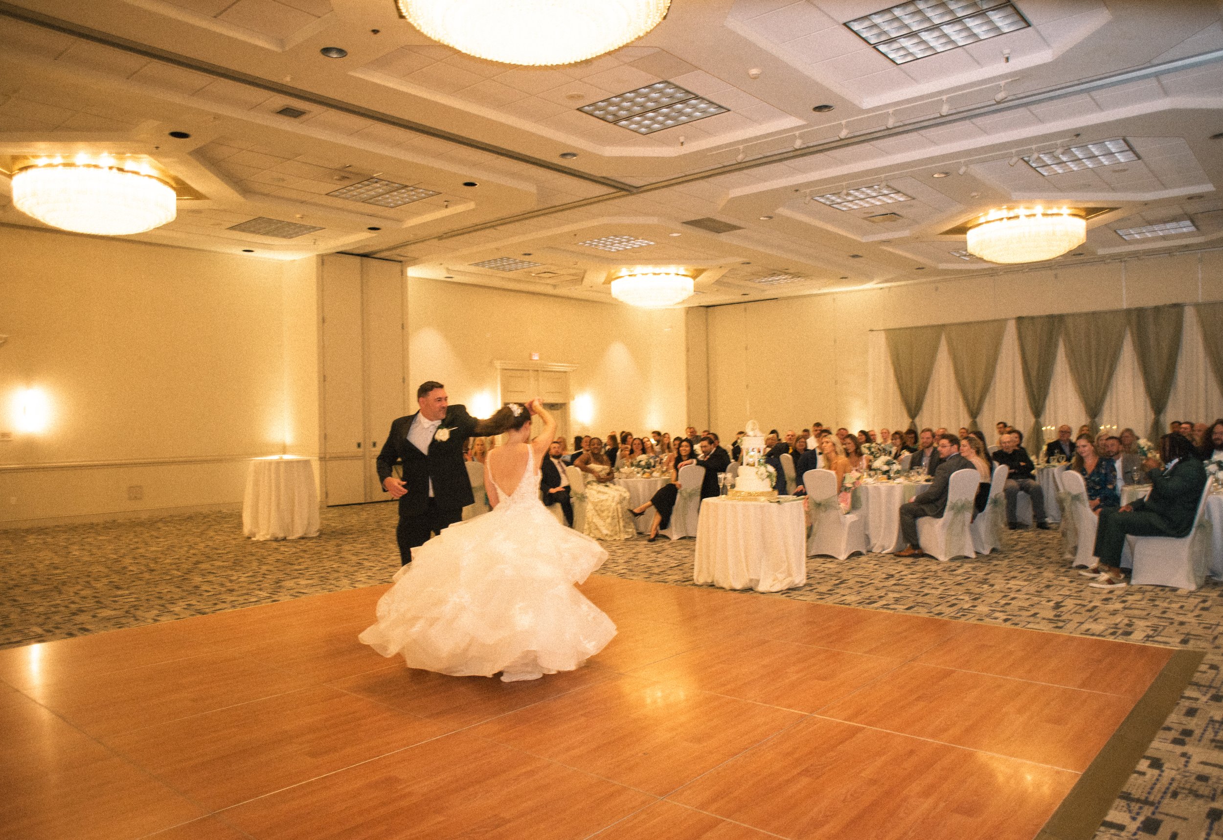 00.0-sneaks-WEB-FaithNick-.056_260627_Pennsylvania, Pittsburgh, Sneak Peaks, Summer, Wedding-.jpg