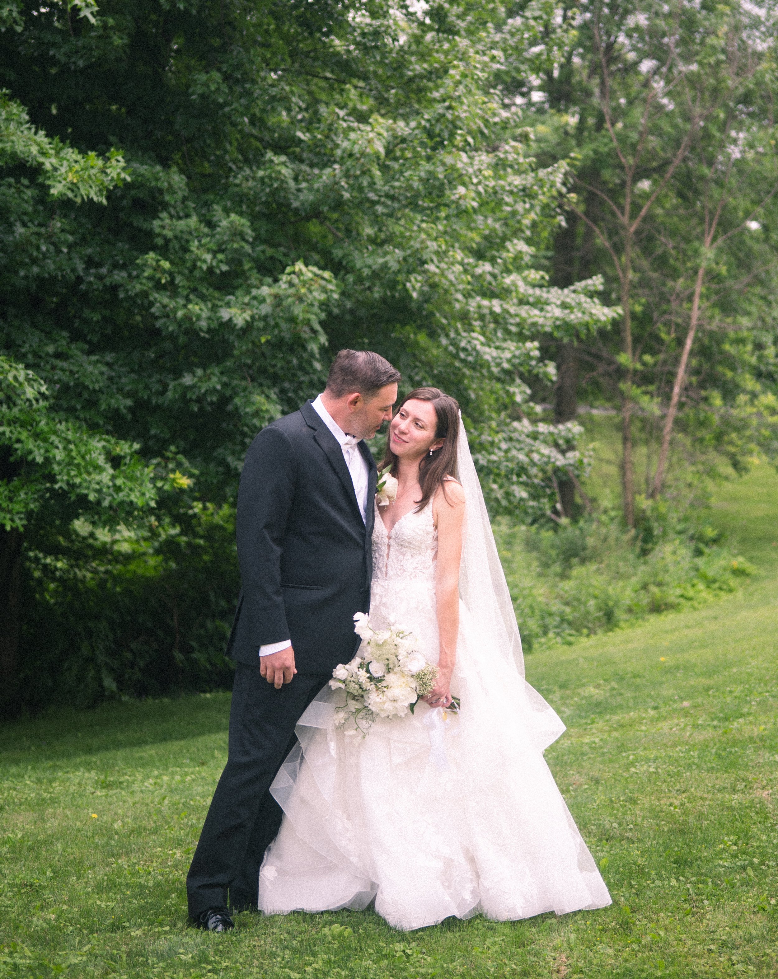 00.0-sneaks-WEB-FaithNick-.037_260627_Pennsylvania, Pittsburgh, Sneak Peaks, Summer, Wedding-.jpg