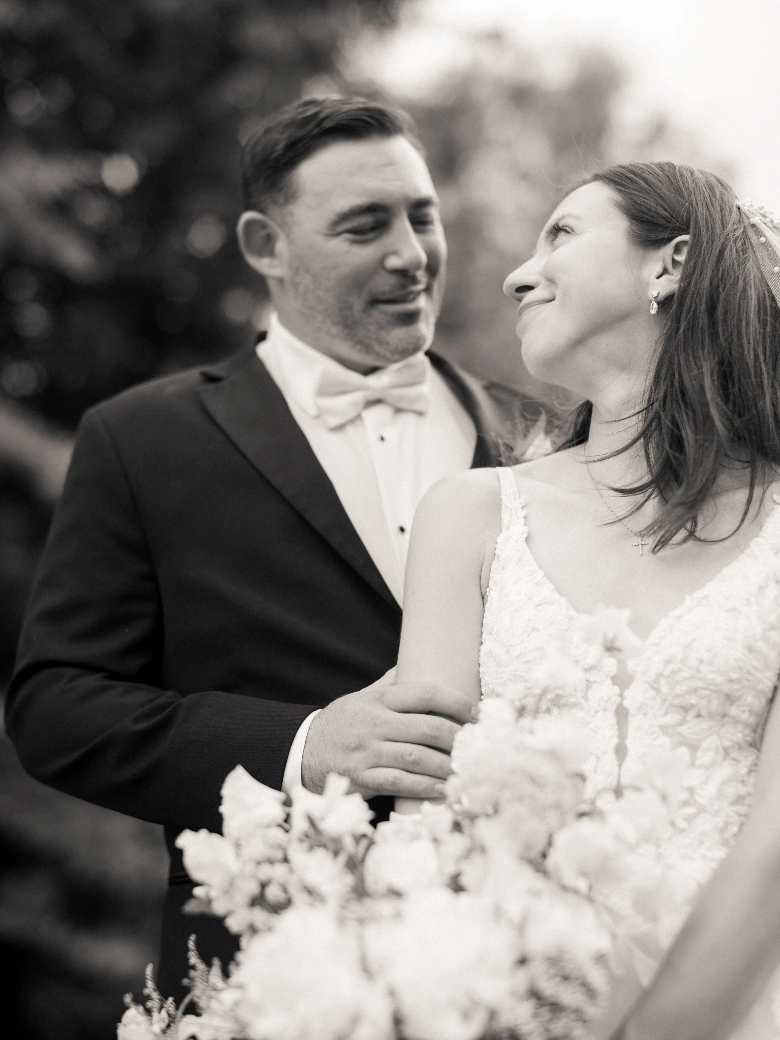 03.1-portraits-WEB-FaithNick-.058_260627_gfx_christian, Couple, Pennsylvania, Pittsburgh, portraits, Summer, Wedding-.jpg