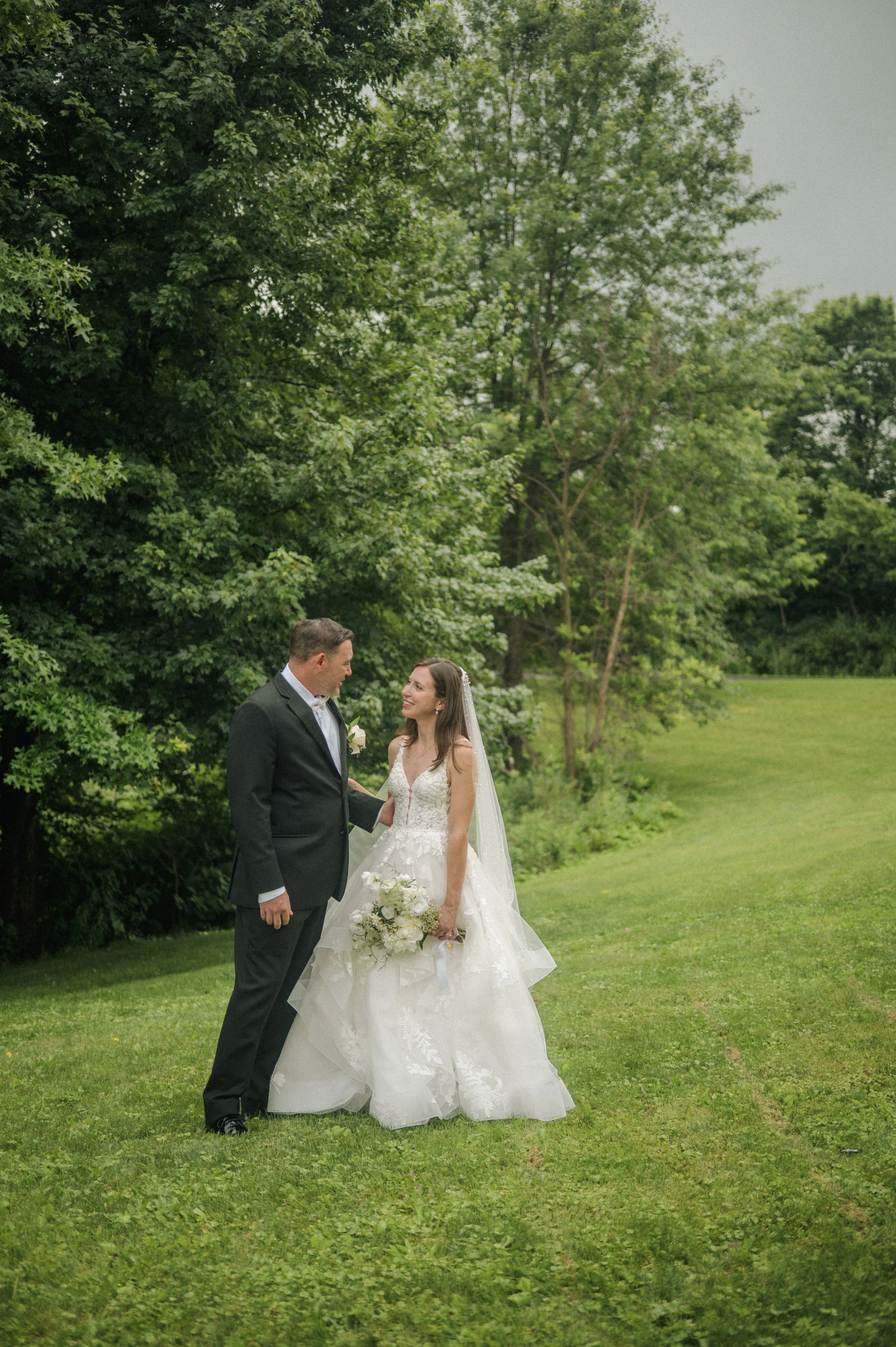 03.1-portraits-WEB-FaithNick-.042_260627_z6ii_christian, Couple, Pennsylvania, Pittsburgh, portraits, Summer, Wedding-.jpg