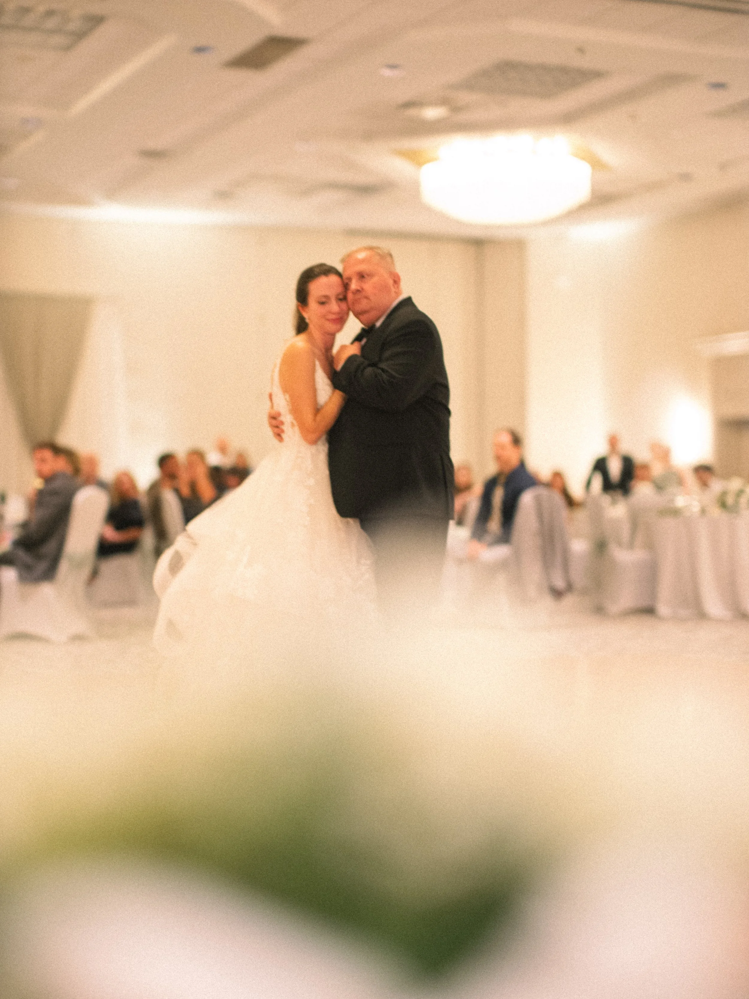 00.0-sneaks-WEB-FaithNick-.062_260627_Pennsylvania, Pittsburgh, Sneak Peaks, Summer, Wedding-.jpg