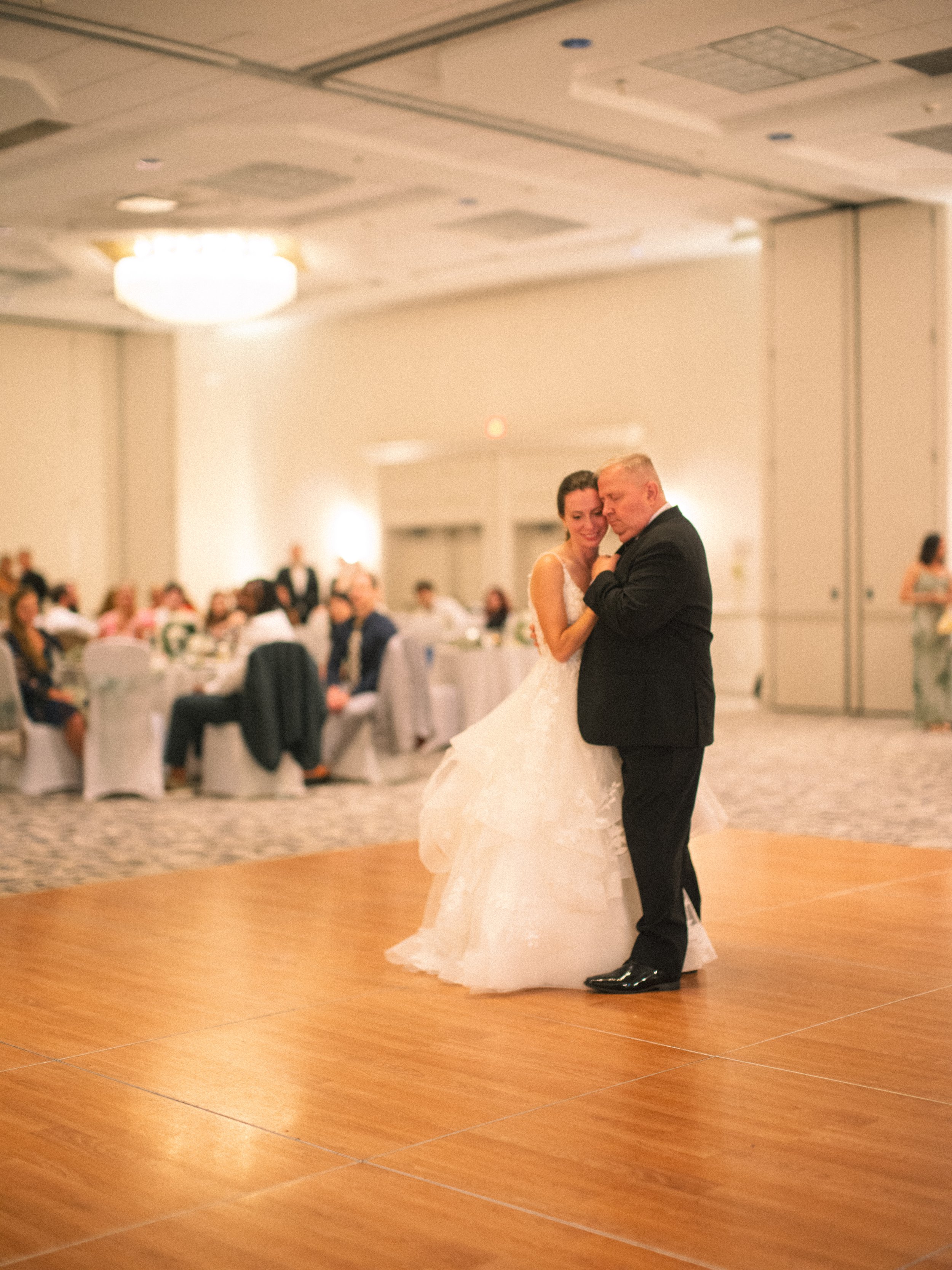 00.0-sneaks-WEB-FaithNick-.063_260627_Pennsylvania, Pittsburgh, Sneak Peaks, Summer, Wedding-.jpg
