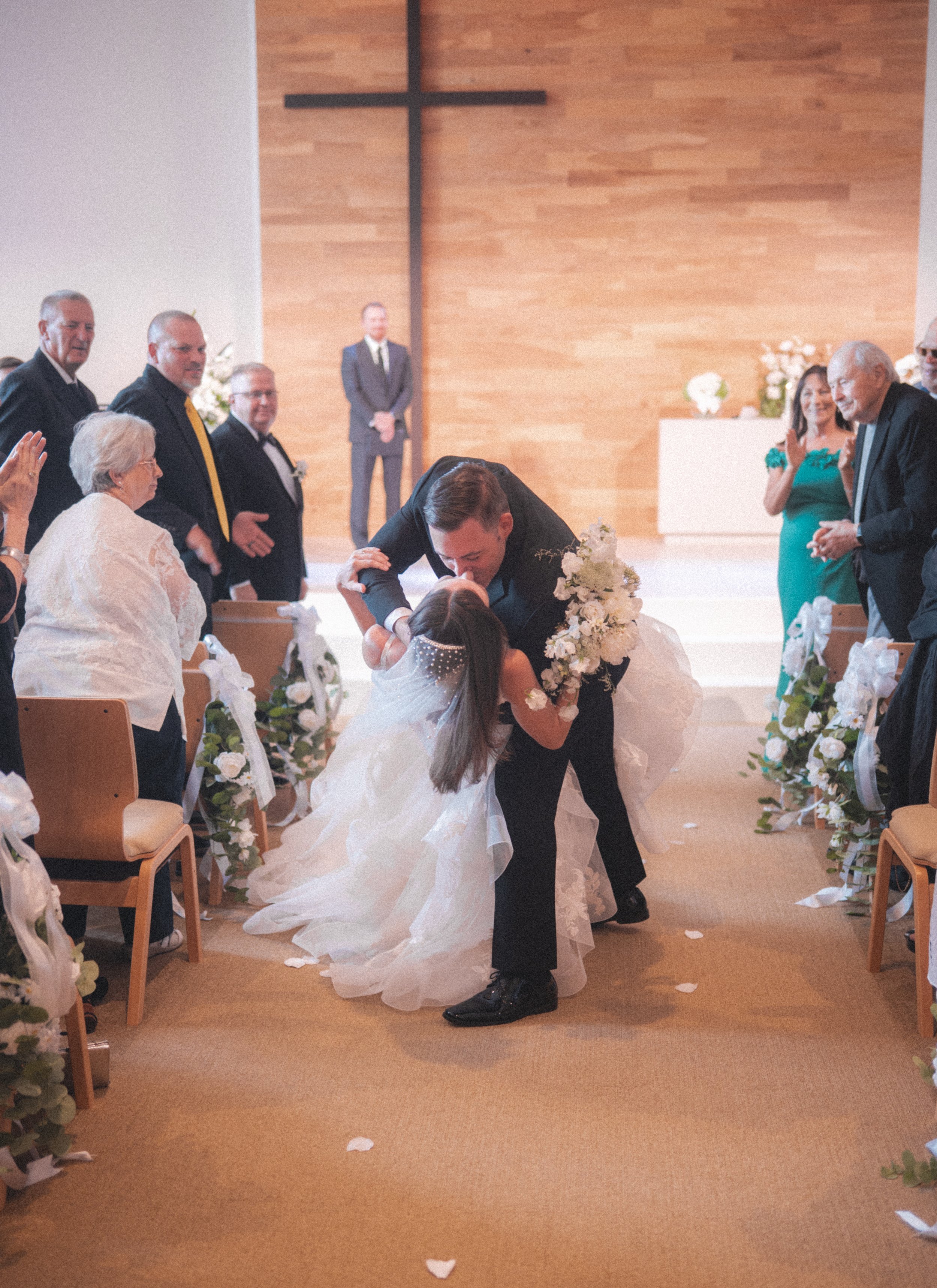 00.0-sneaks-WEB-FaithNick-.026_260627_Pennsylvania, Pittsburgh, Sneak Peaks, Summer, Wedding-.jpg