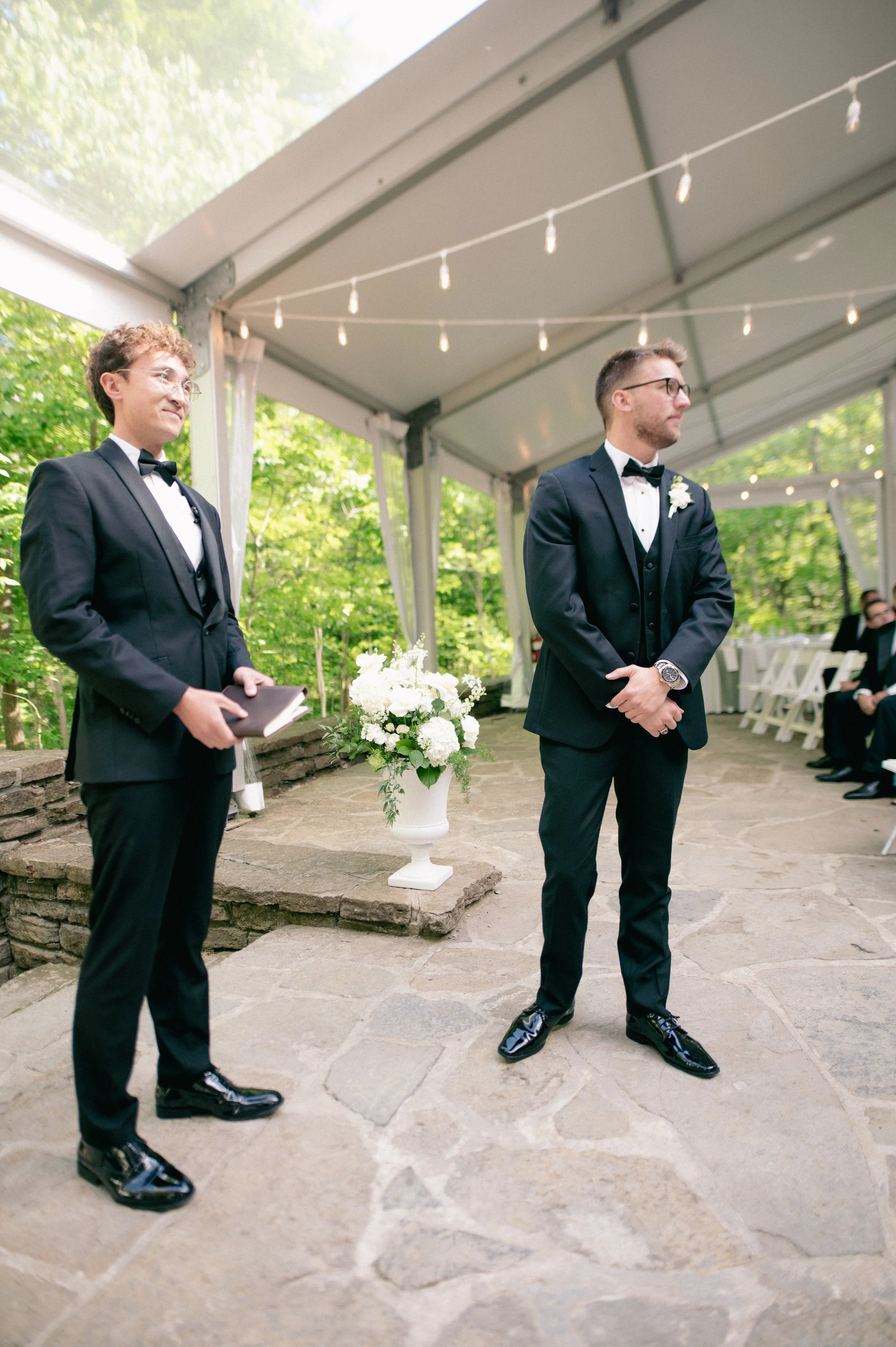 02.1-processional-WEB-LexiAlex-.005_250517_nikon z6ii_Cincinnati, Cincinnati Nature Center, Groom, Ohio, Processional, Wedding Ceremony-.jpg