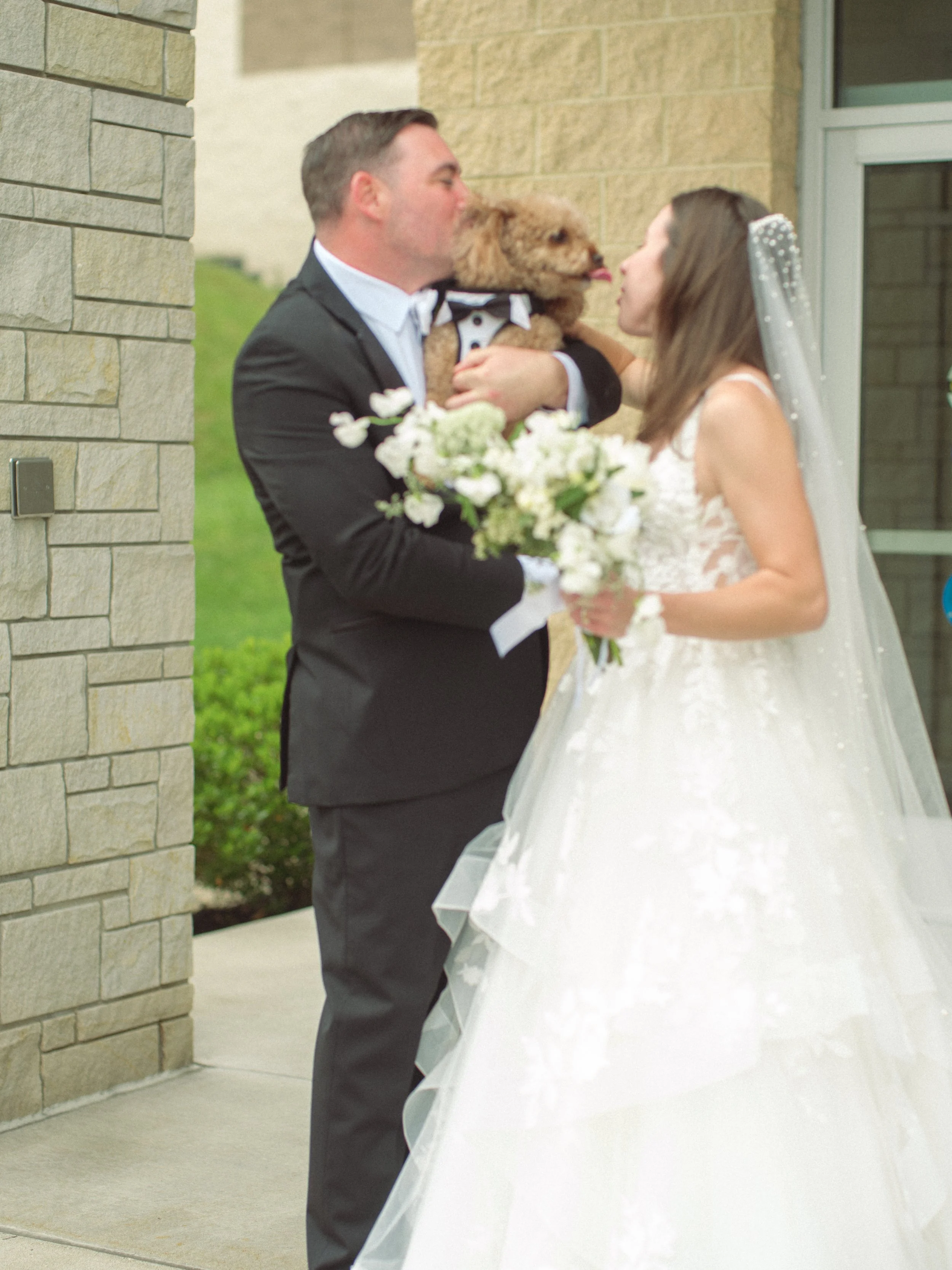 03.1-portraits-WEB-FaithNick-.015_260627_gfx_christian, Couple, Dogs, Pennsylvania, Pittsburgh, portraits, Summer, Wedding-.jpg