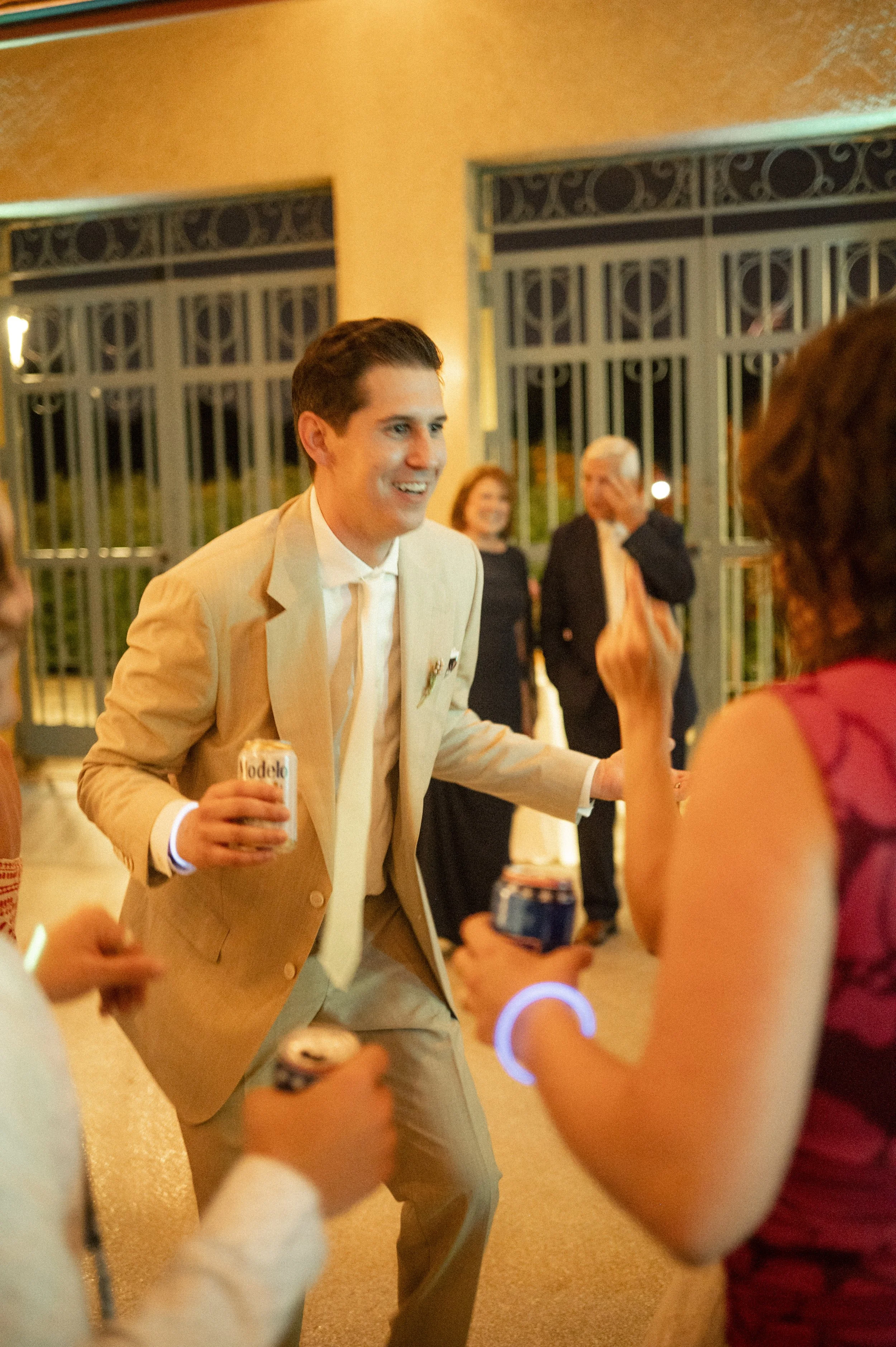4.4-OpenDancing.238_260613-z6ii.AlisonTrent-03946_american, Colorado, Denver, Open Dancing, Summer, Wedding-.jpg