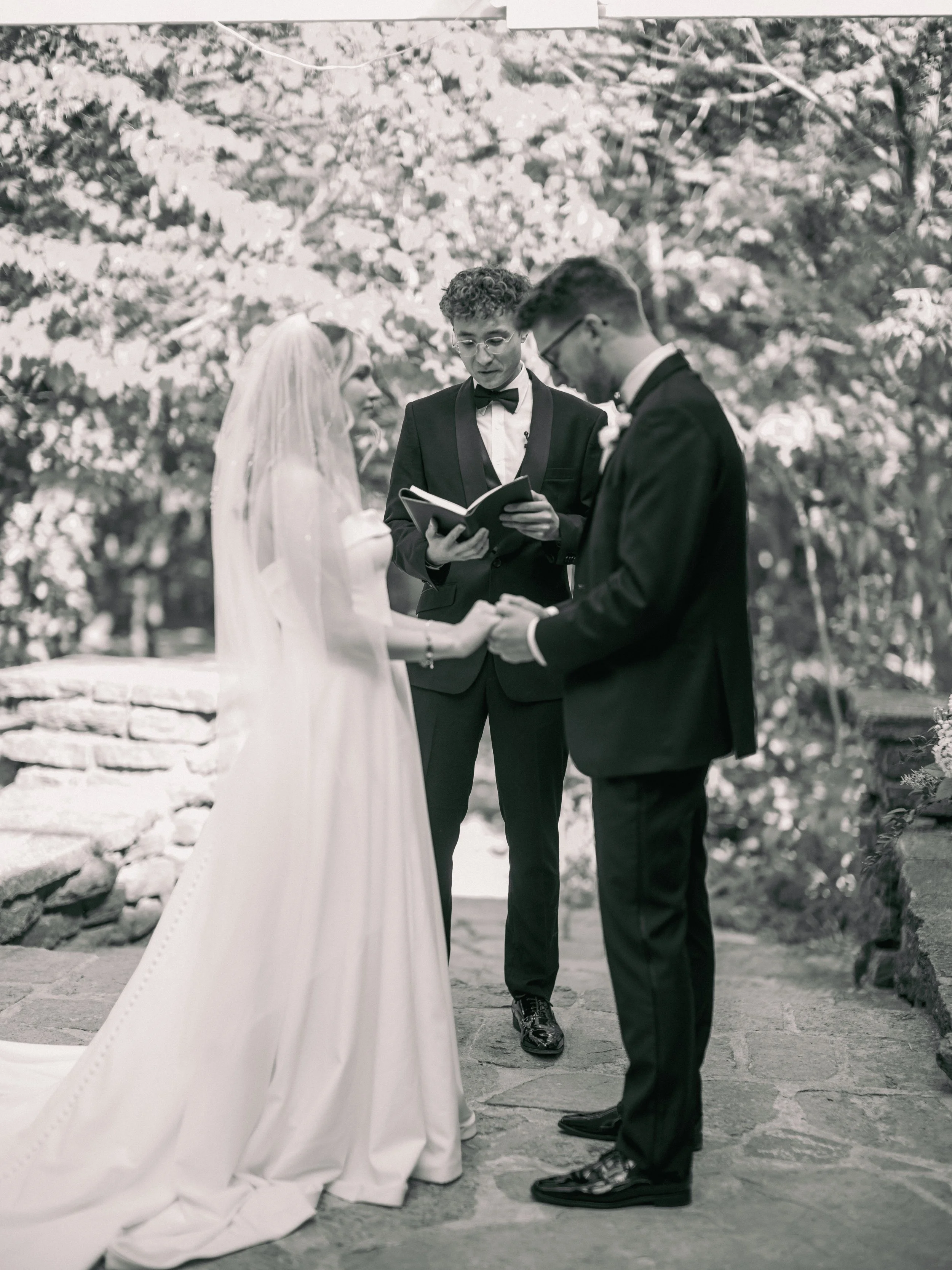 02.2-ceremony-WEB-LexiAlex-.002_250517_GFX_Cincinnati, Cincinnati Nature Center, Ohio, Vow Exchange, Wedding Ceremony-.jpg