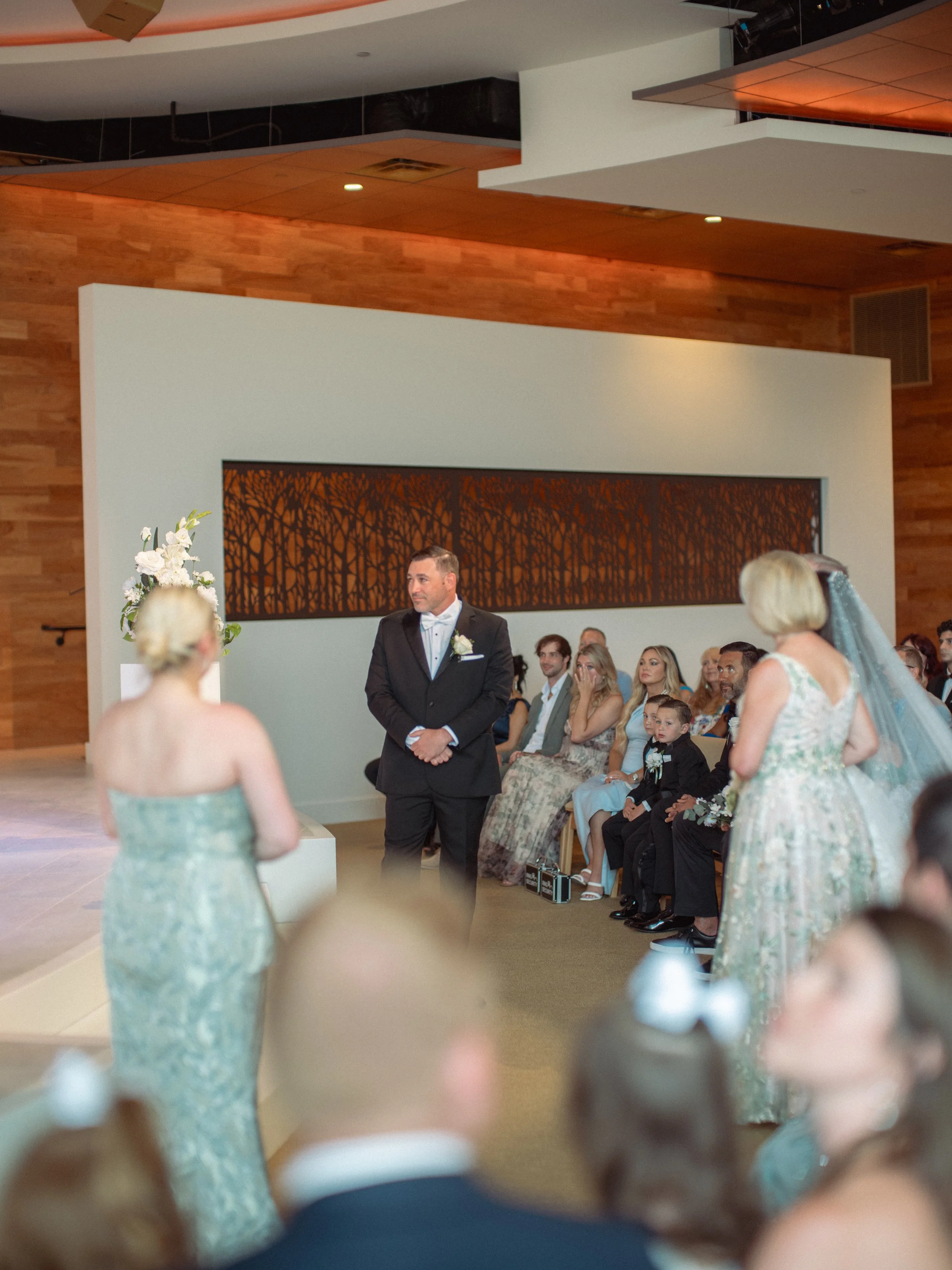 02.1-processional-WEB-FaithNick-.030_260627_gfx_christian, Pennsylvania, Pittsburgh, processional, Summer, Wedding-.jpg