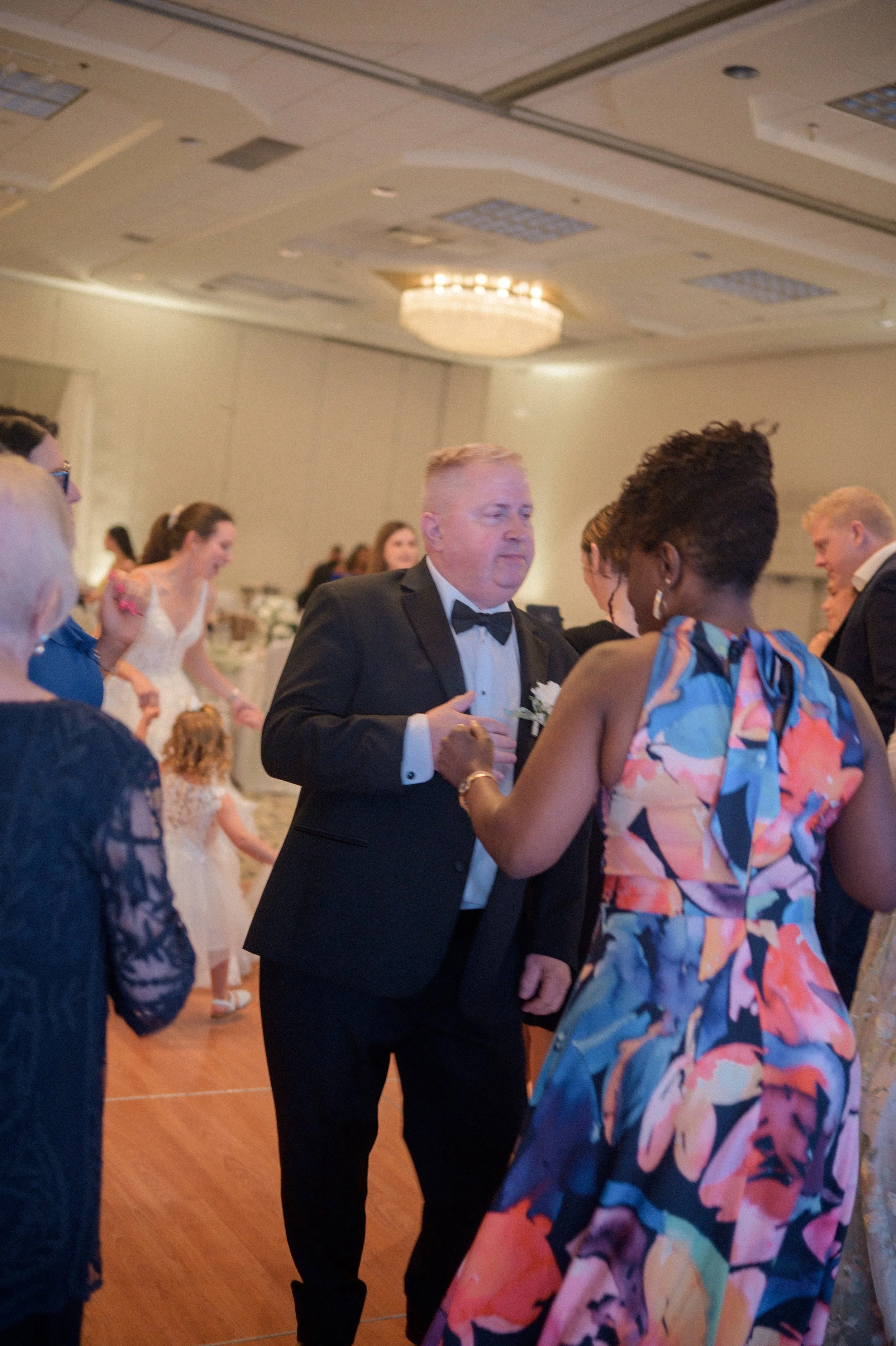 04.5-openDance-WEB-FaithNick-.028_260627_z6ii_christian, Open Dancing, Pennsylvania, Pittsburgh, Summer, Wedding-.jpg