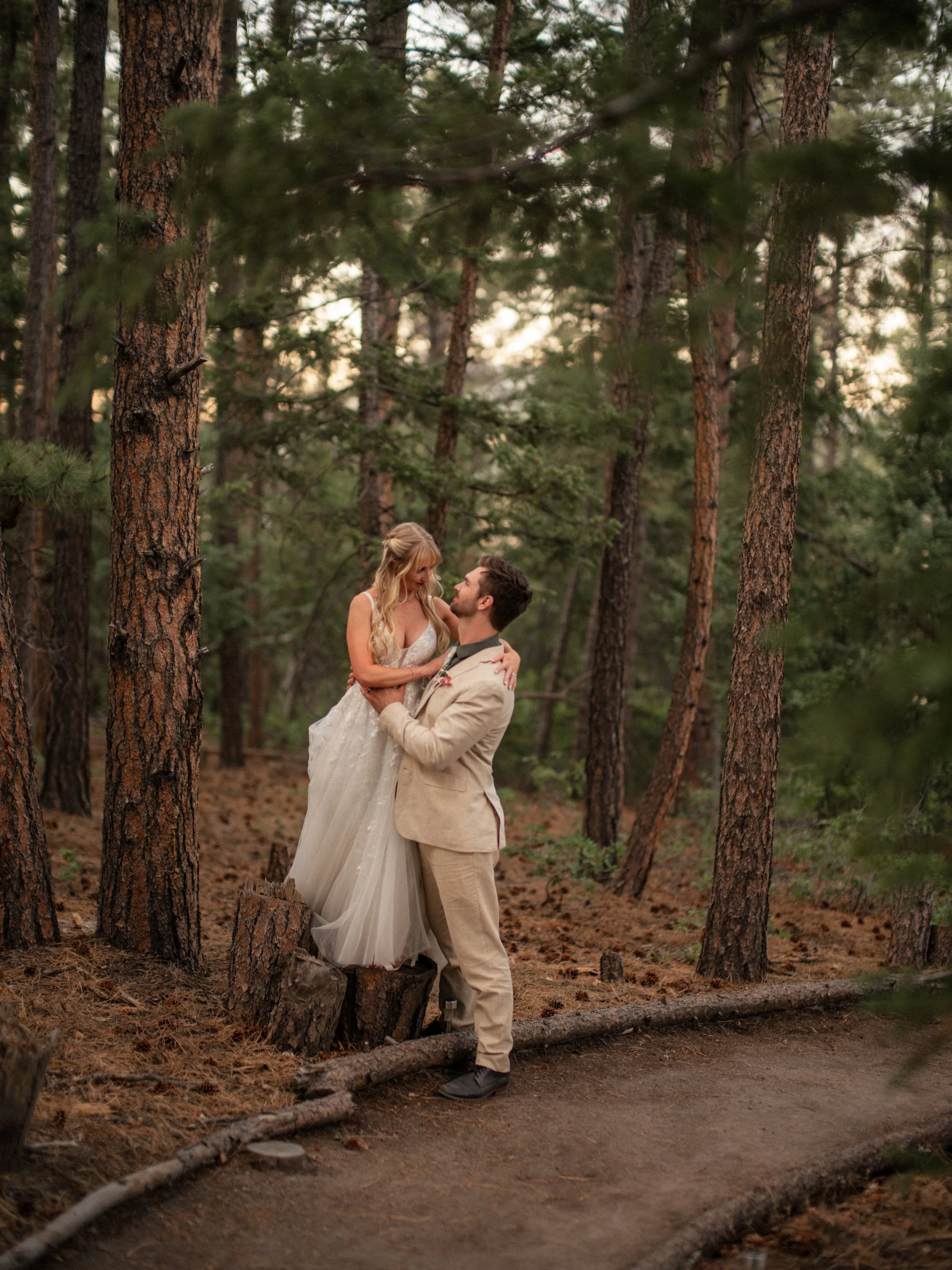 00-sneaks-WEB-KenzieJeff-.127_260711_2026-07-11_Colorado, Sneak Peaks-.jpg