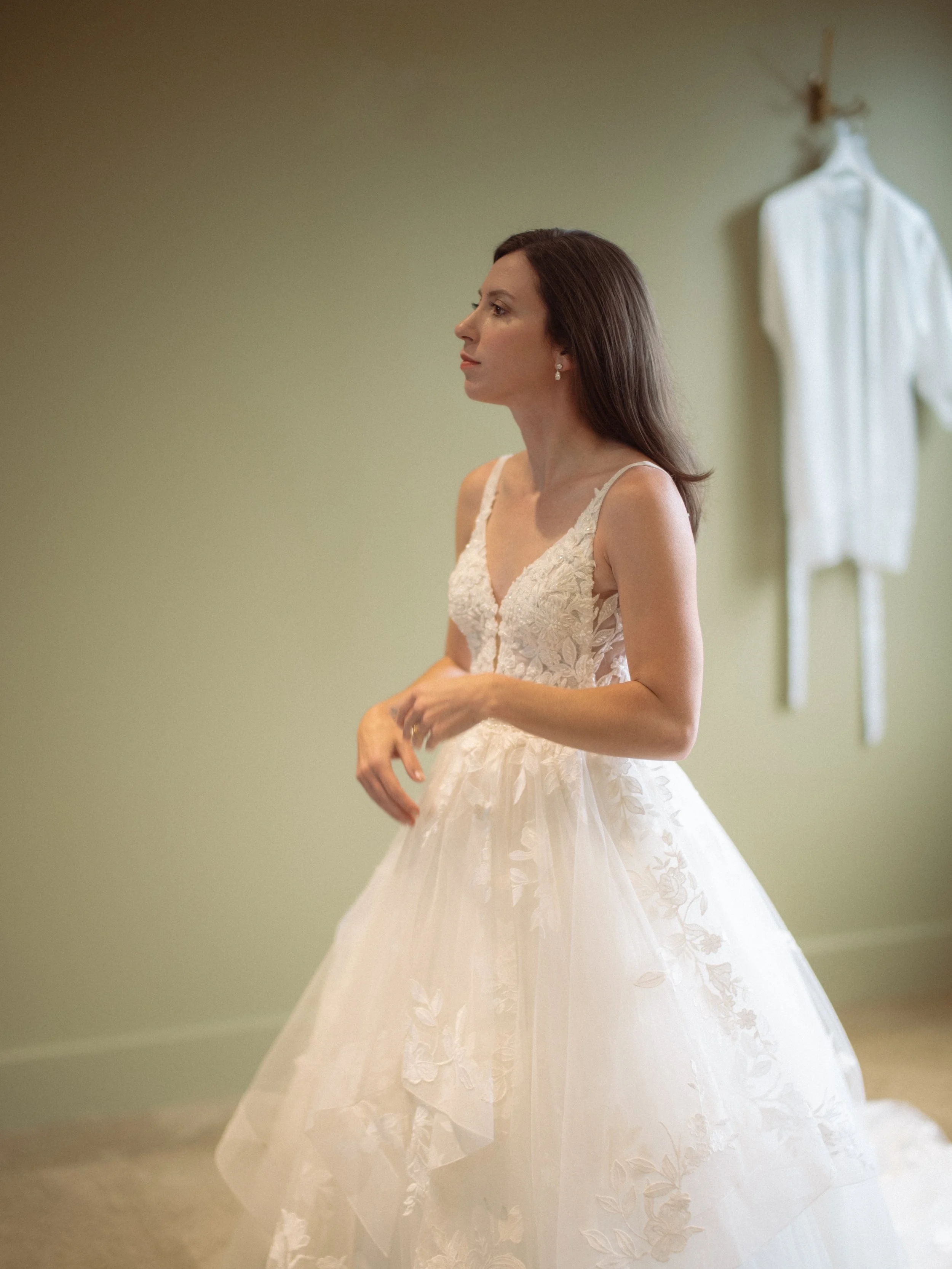 01.1-GettingReady-WEB-FaithNick-.010_260627_gfx_christian, getting-ready, Pennsylvania, Pittsburgh, Summer, Wedding-.jpg