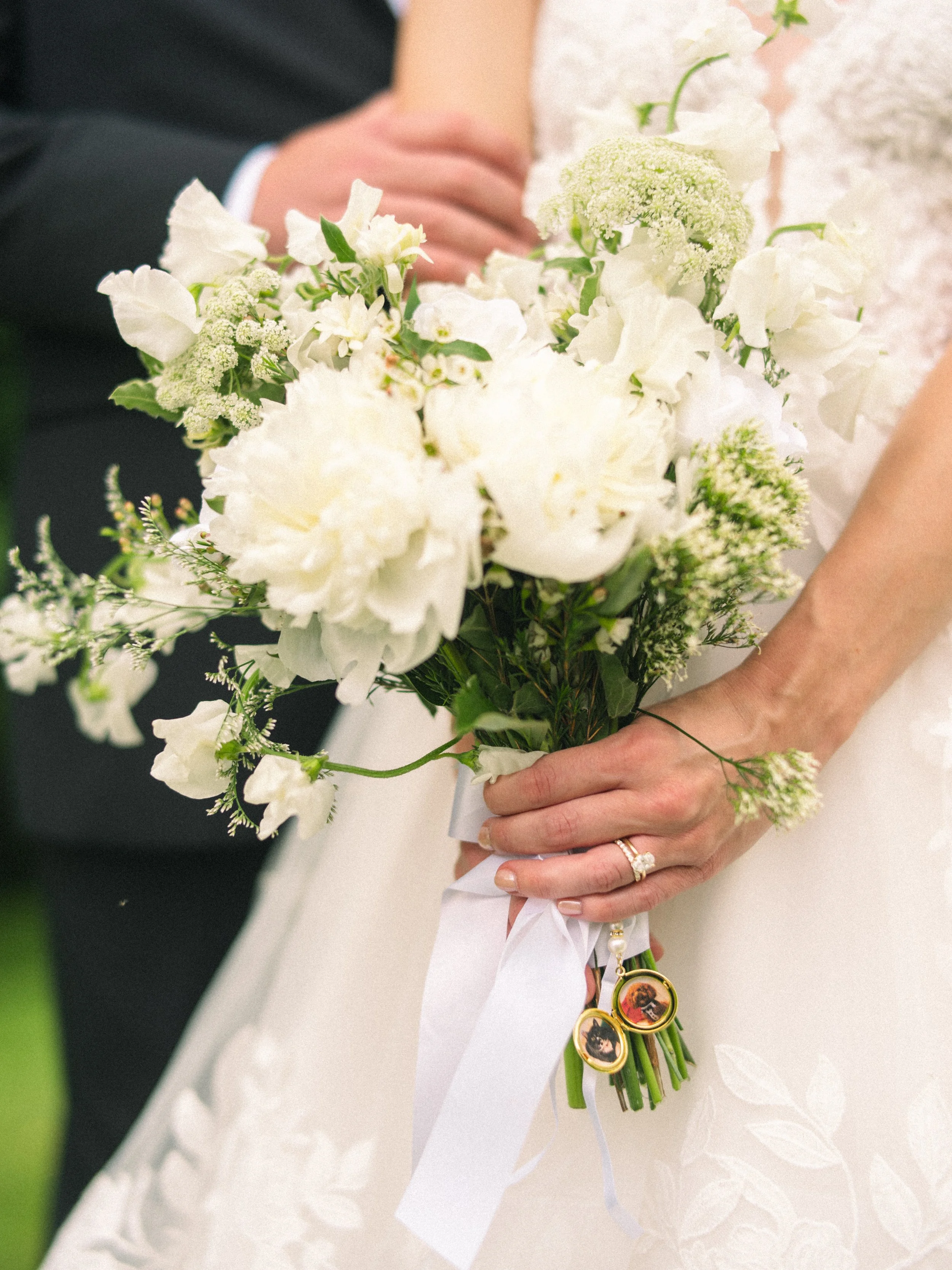 00.0-sneaks-WEB-FaithNick-.041_260627_Pennsylvania, Pittsburgh, Sneak Peaks, Summer, Wedding-.jpg