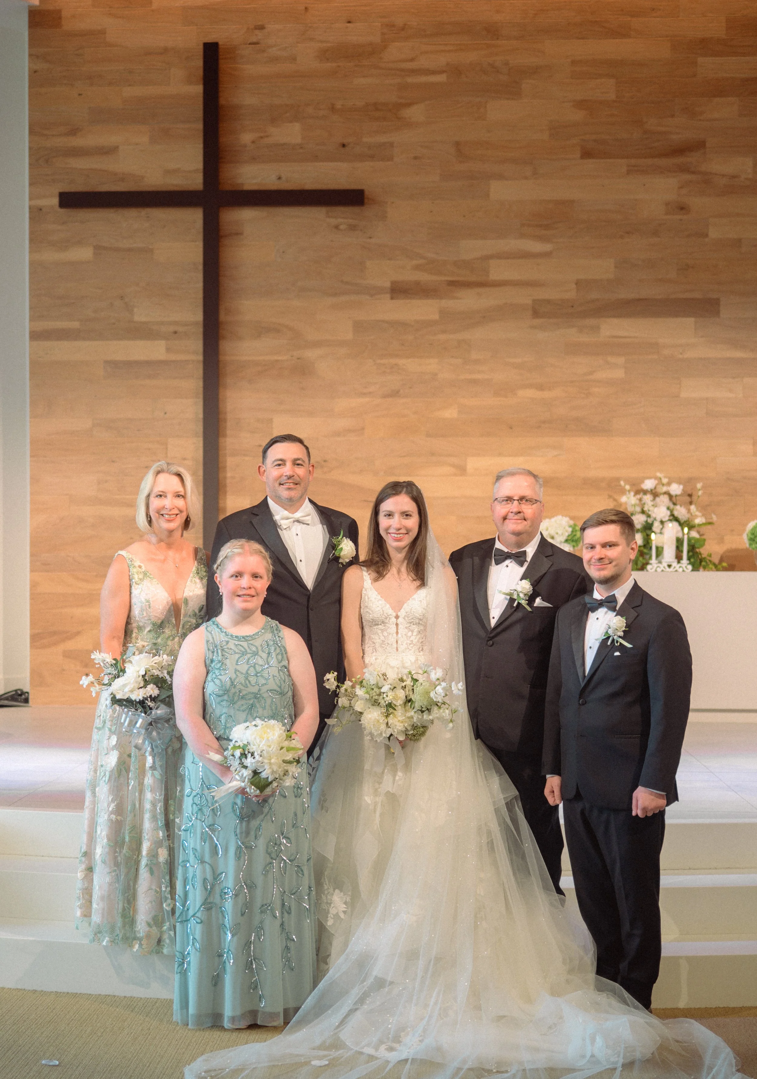 03.2-family-WEB-FaithNick-.037_260627_z6ii_christian, family, Pennsylvania, Pittsburgh, Summer, Wedding-.jpg