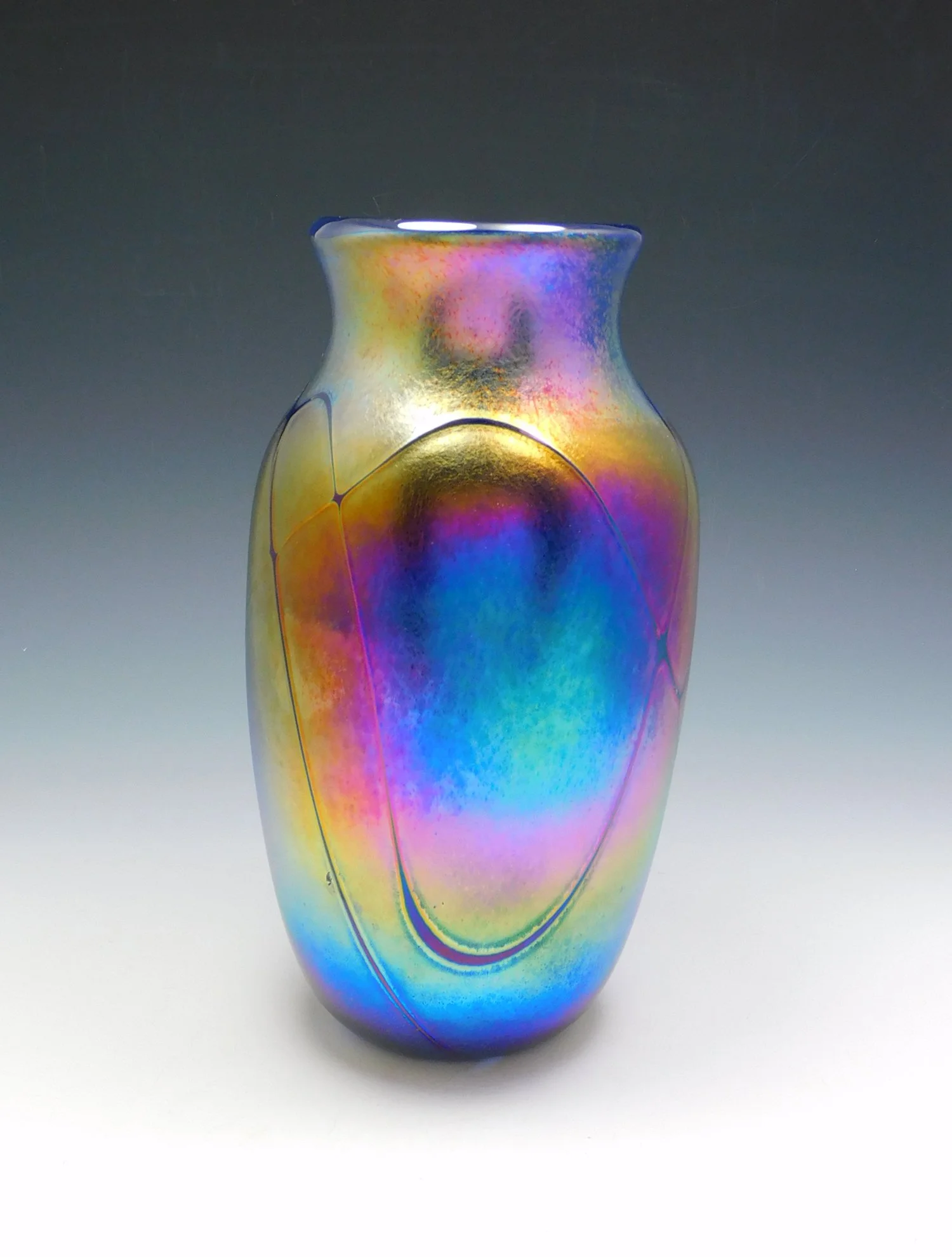 Mariana Trench Amphora Vase