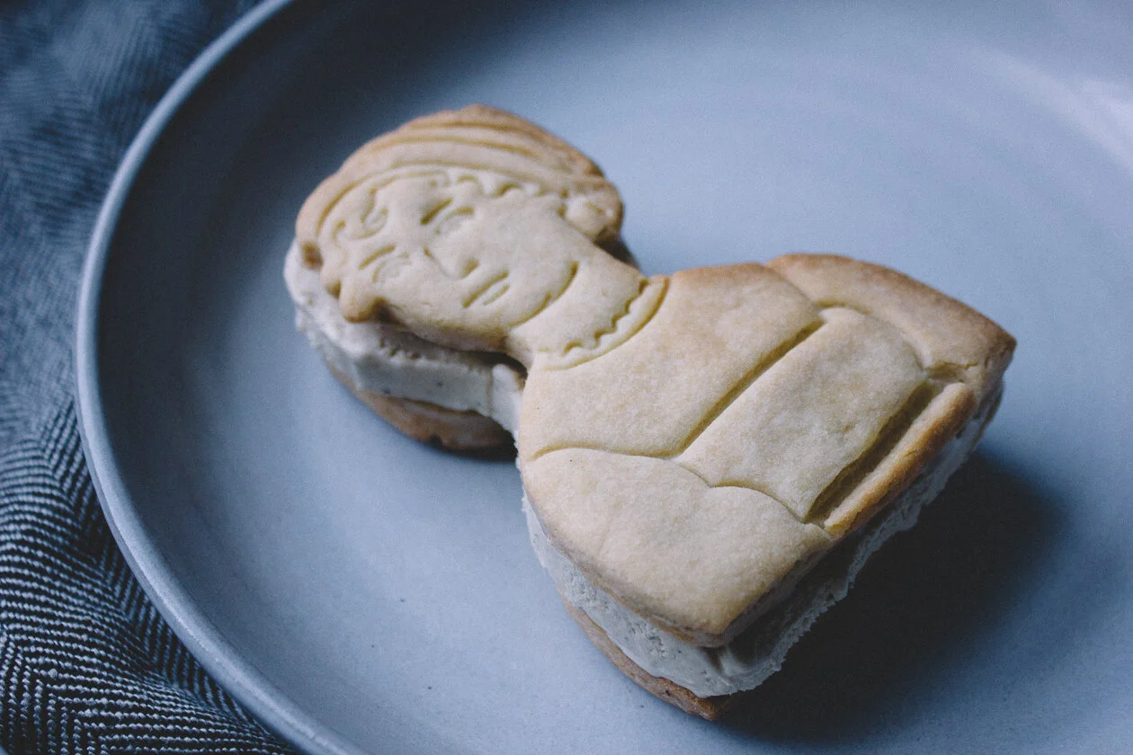 Jane Austen Lavender Earl Grey Ice Cream Sandwiches &amp; SENSE AND SENSIBILITY
