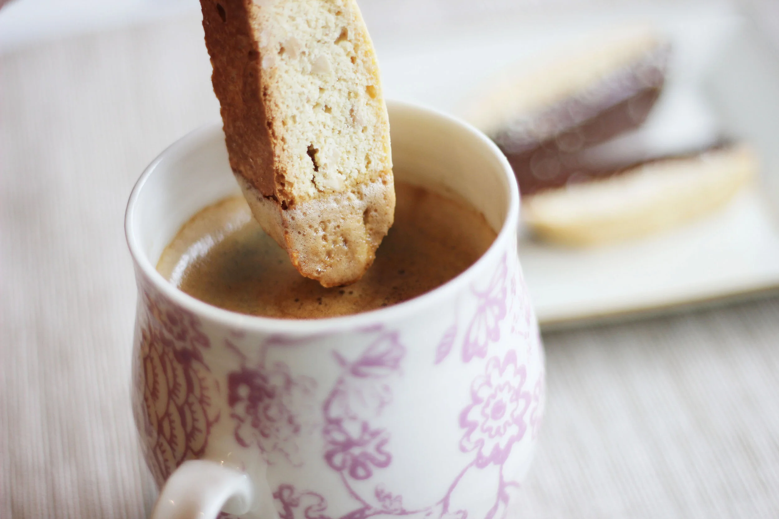 Almond Biscotti &amp; COME SEPTEMBER